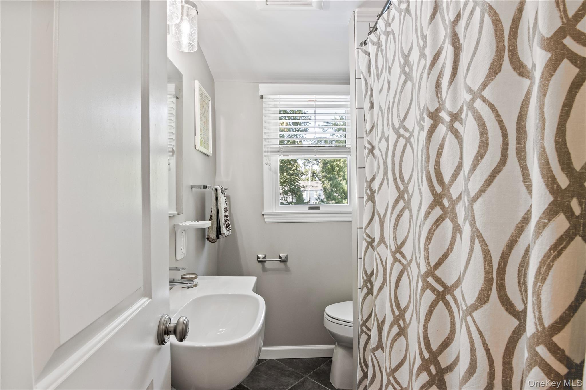 5 Norma Lane, Kings Park, NY 11754