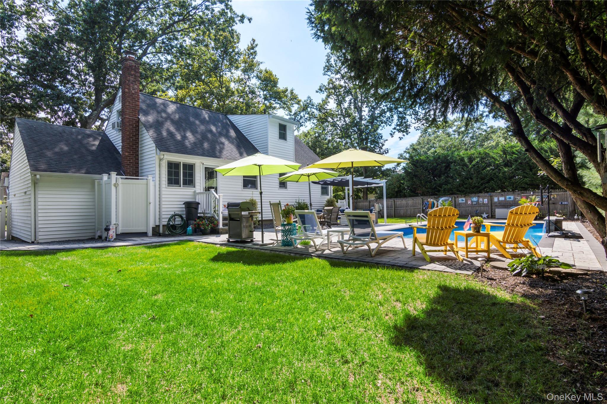 5 Norma Lane, Kings Park, NY 11754