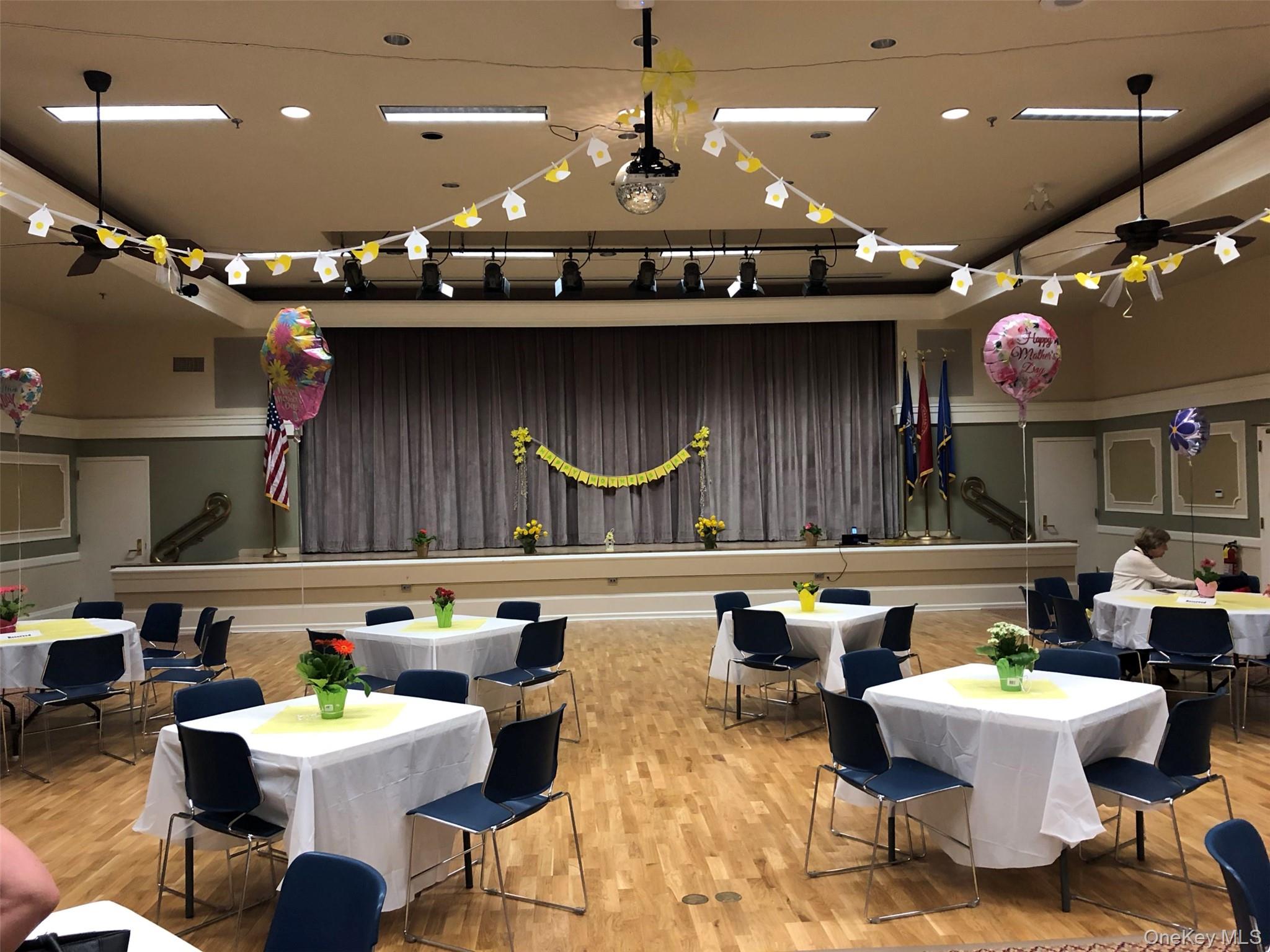 256 Glen Drive, Ridge, NY 11961