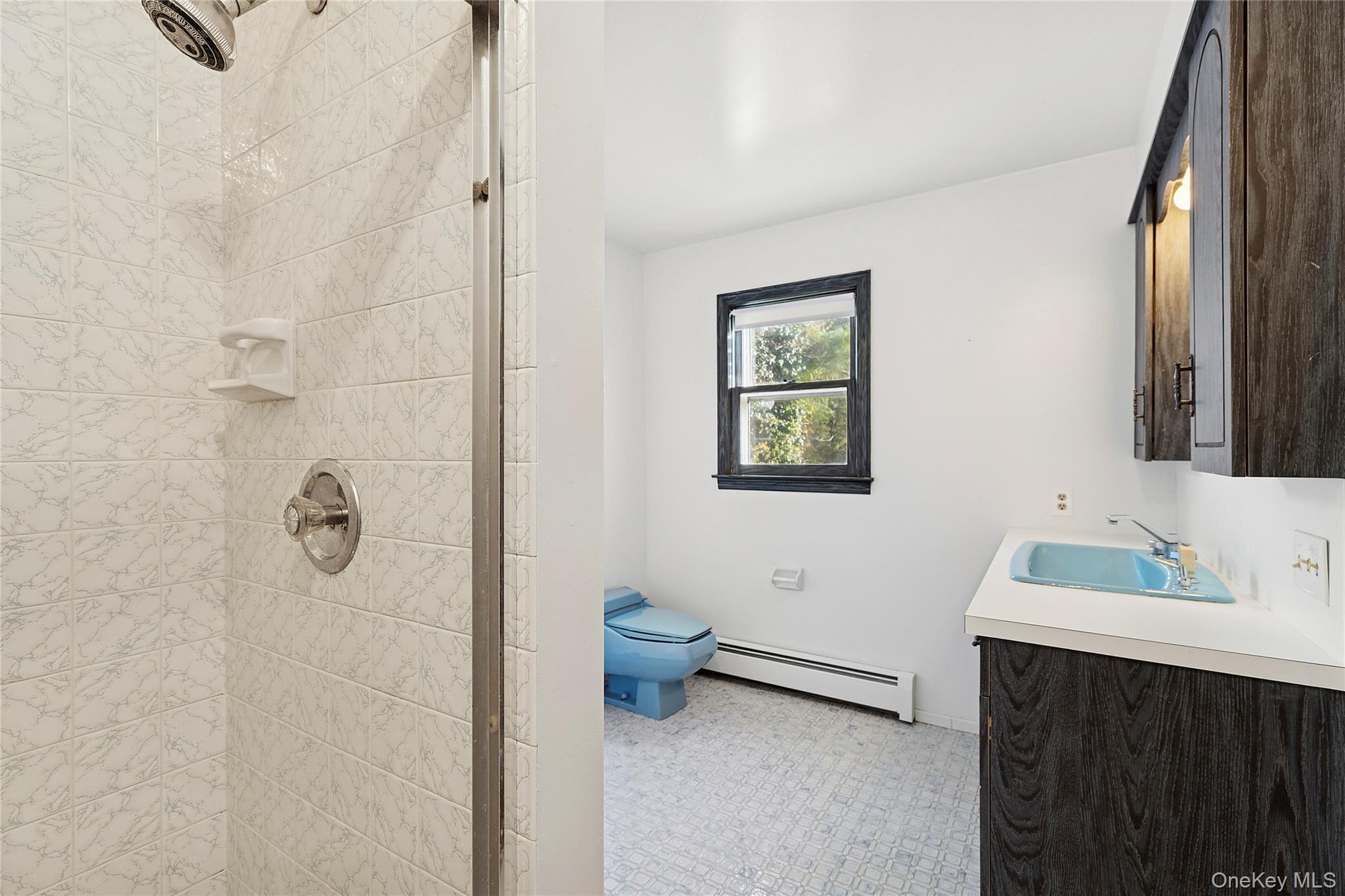 62 Sabine Road, Oyster Bay Cove, NY 11791