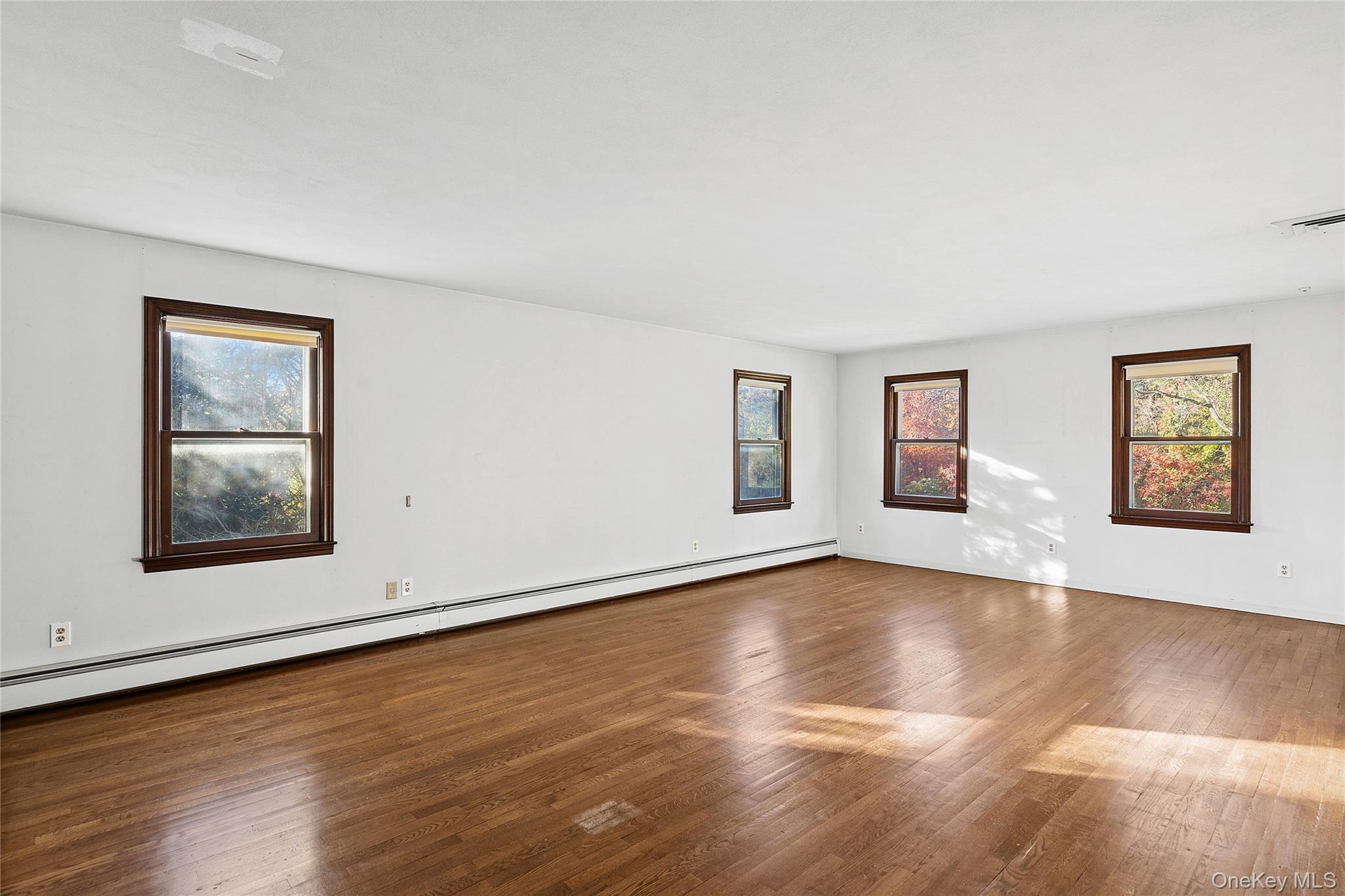 62 Sabine Road, Oyster Bay Cove, NY 11791