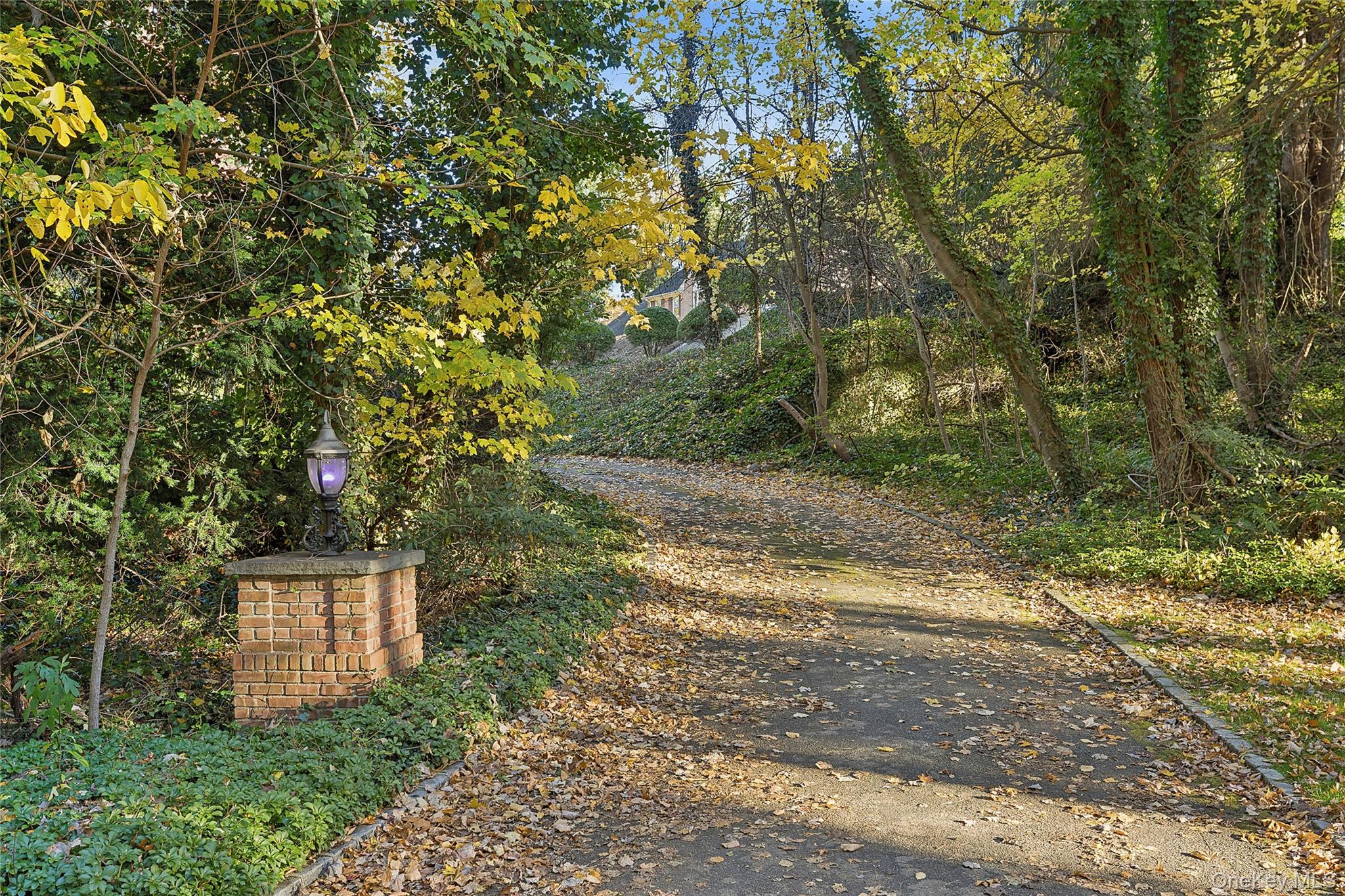 62 Sabine Road, Oyster Bay Cove, NY 11791