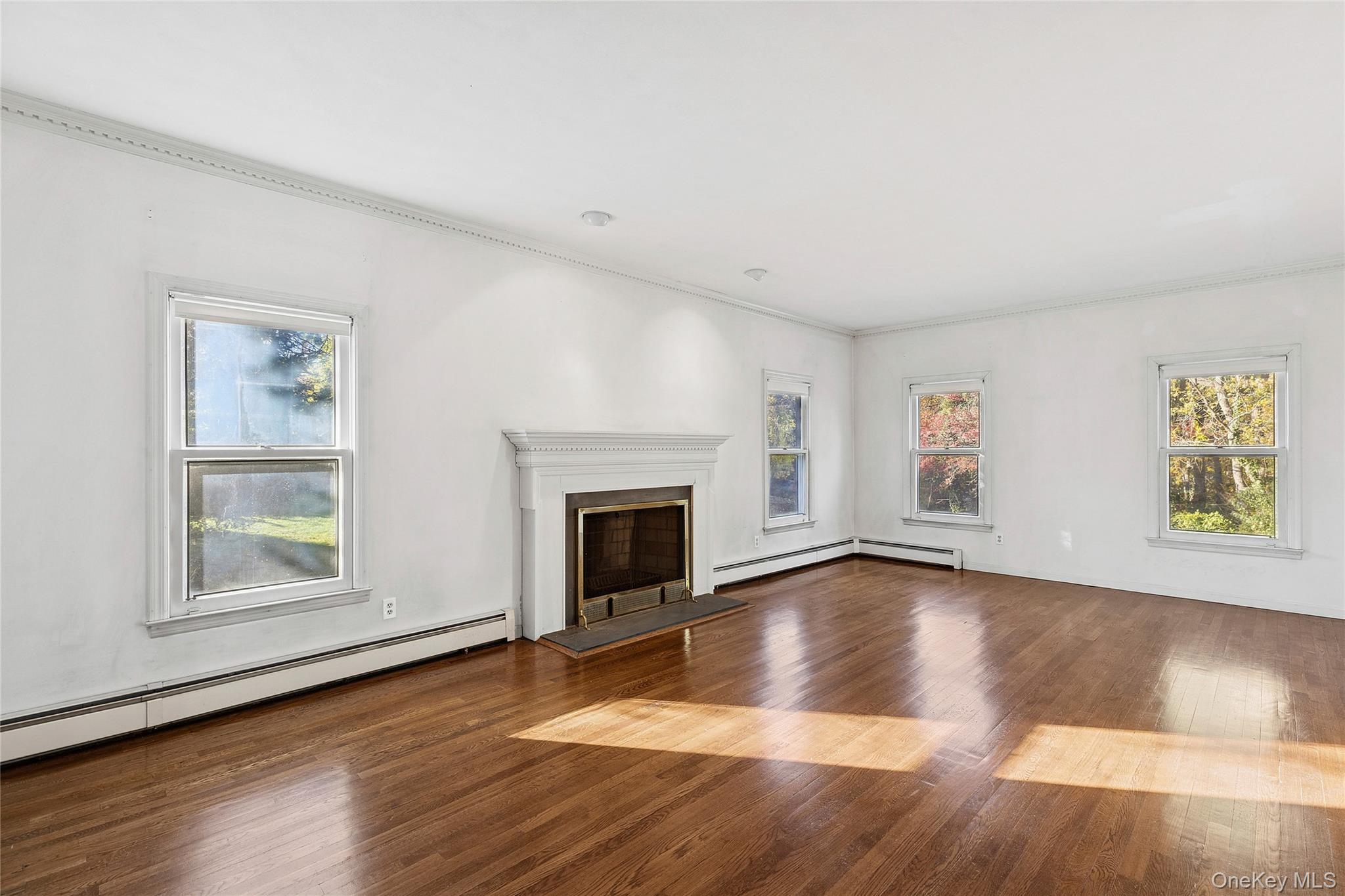 62 Sabine Road, Oyster Bay Cove, NY 11791