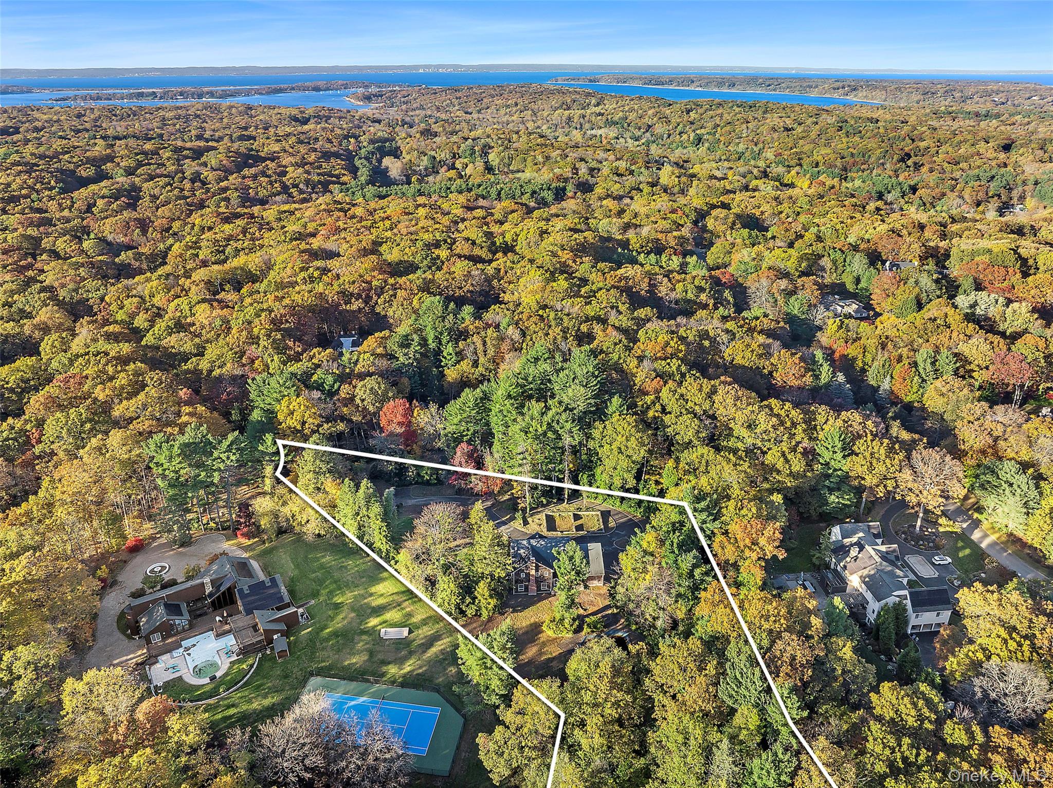 62 Sabine Road, Oyster Bay Cove, NY 11791