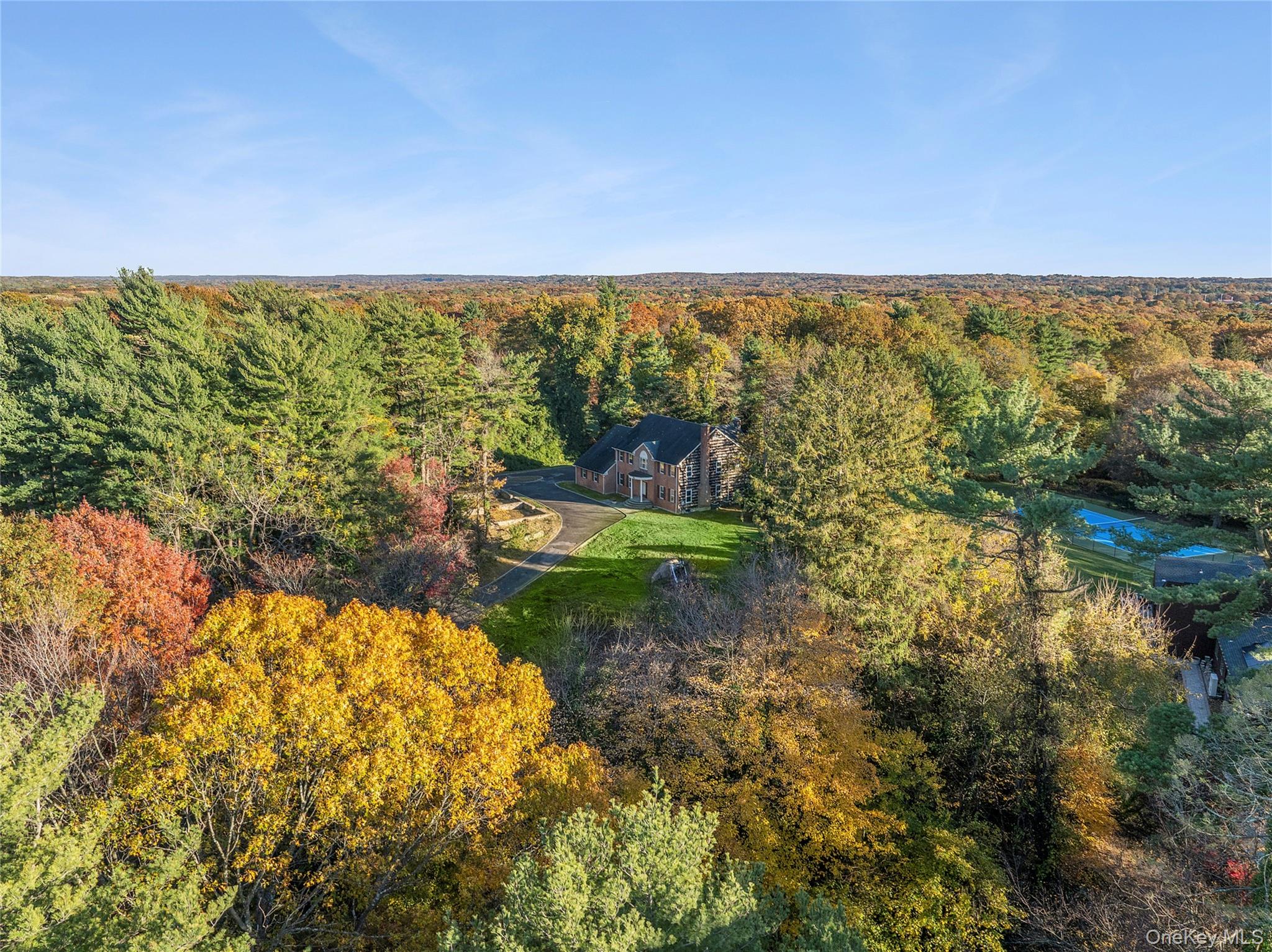 62 Sabine Road, Oyster Bay Cove, NY 11791