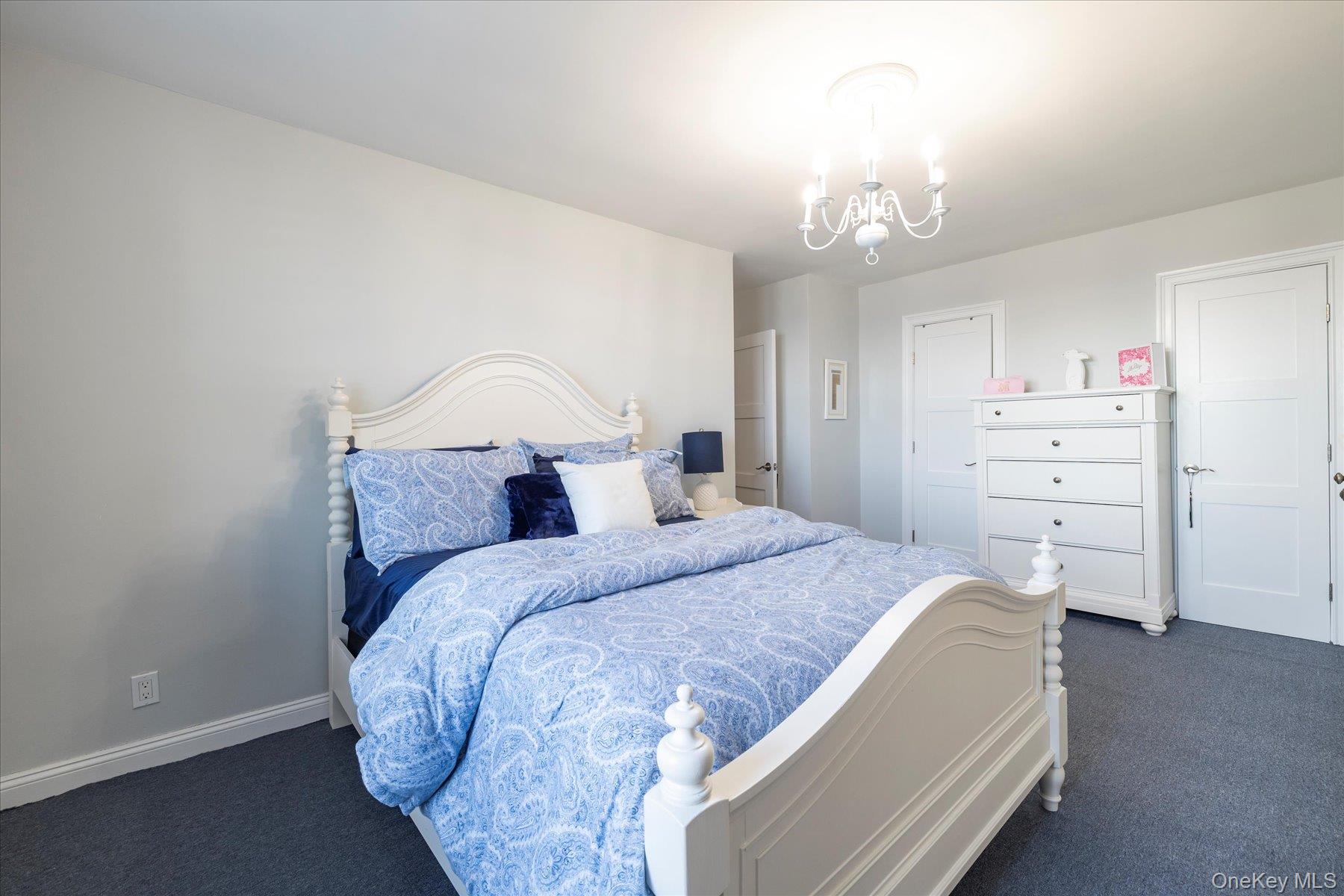 560 Broadway W # 4R, Long Beach, NY 11561