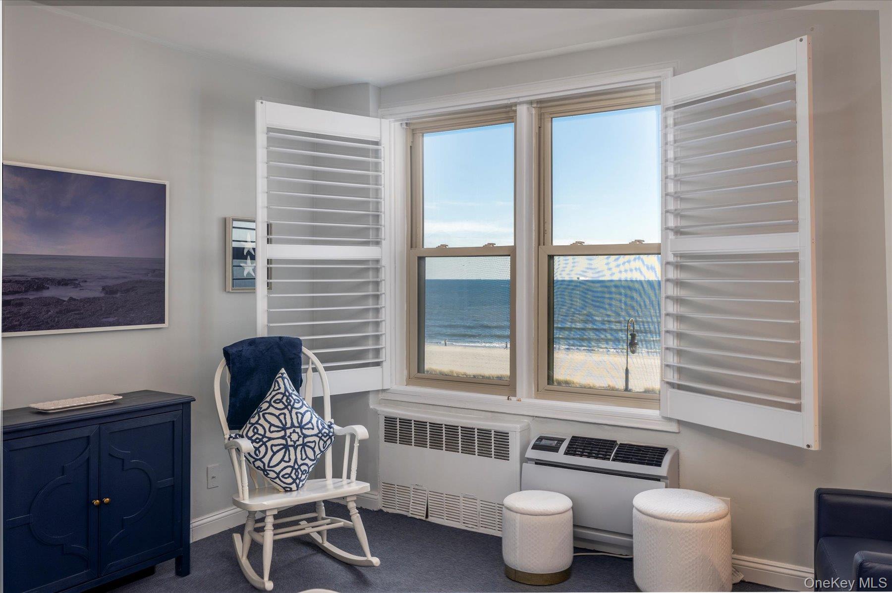 560 Broadway W # 4R, Long Beach, NY 11561