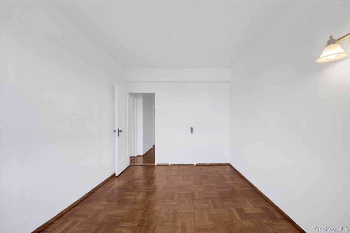 99 Metropolitan Oval # 8F, Bronx, NY 10462