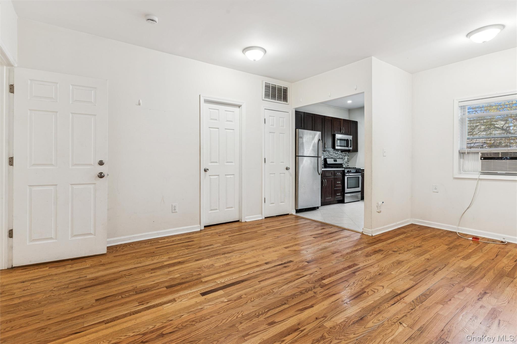 9125 90th Street, Woodhaven, NY 11421