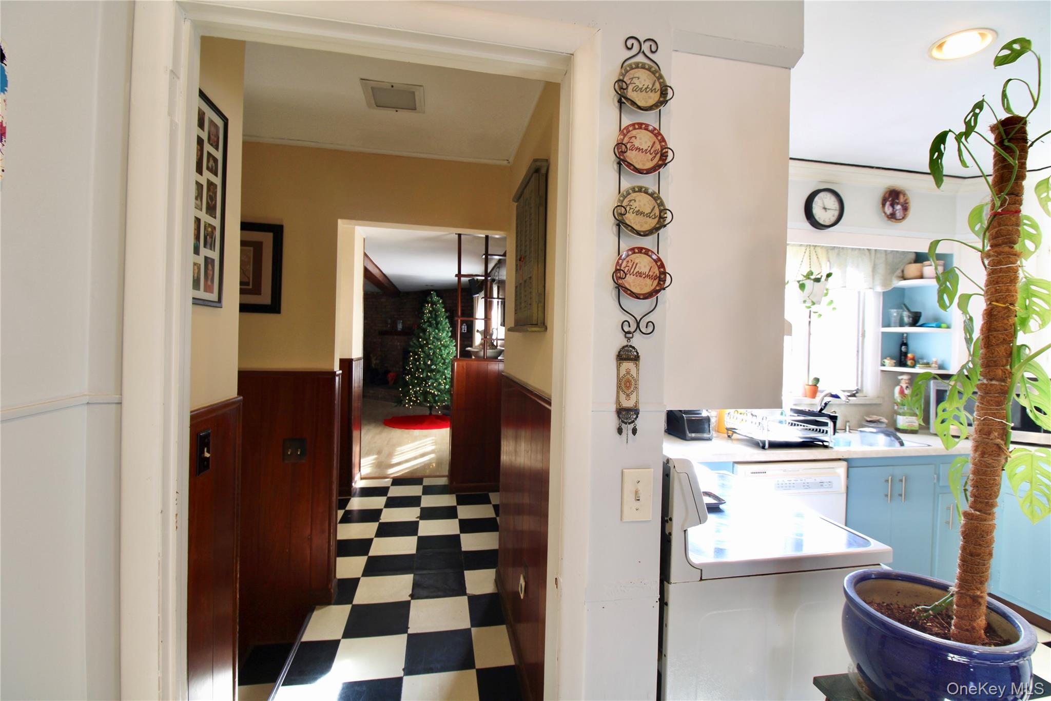 164 Van Keuren Avenue, Pine Bush, NY 12566