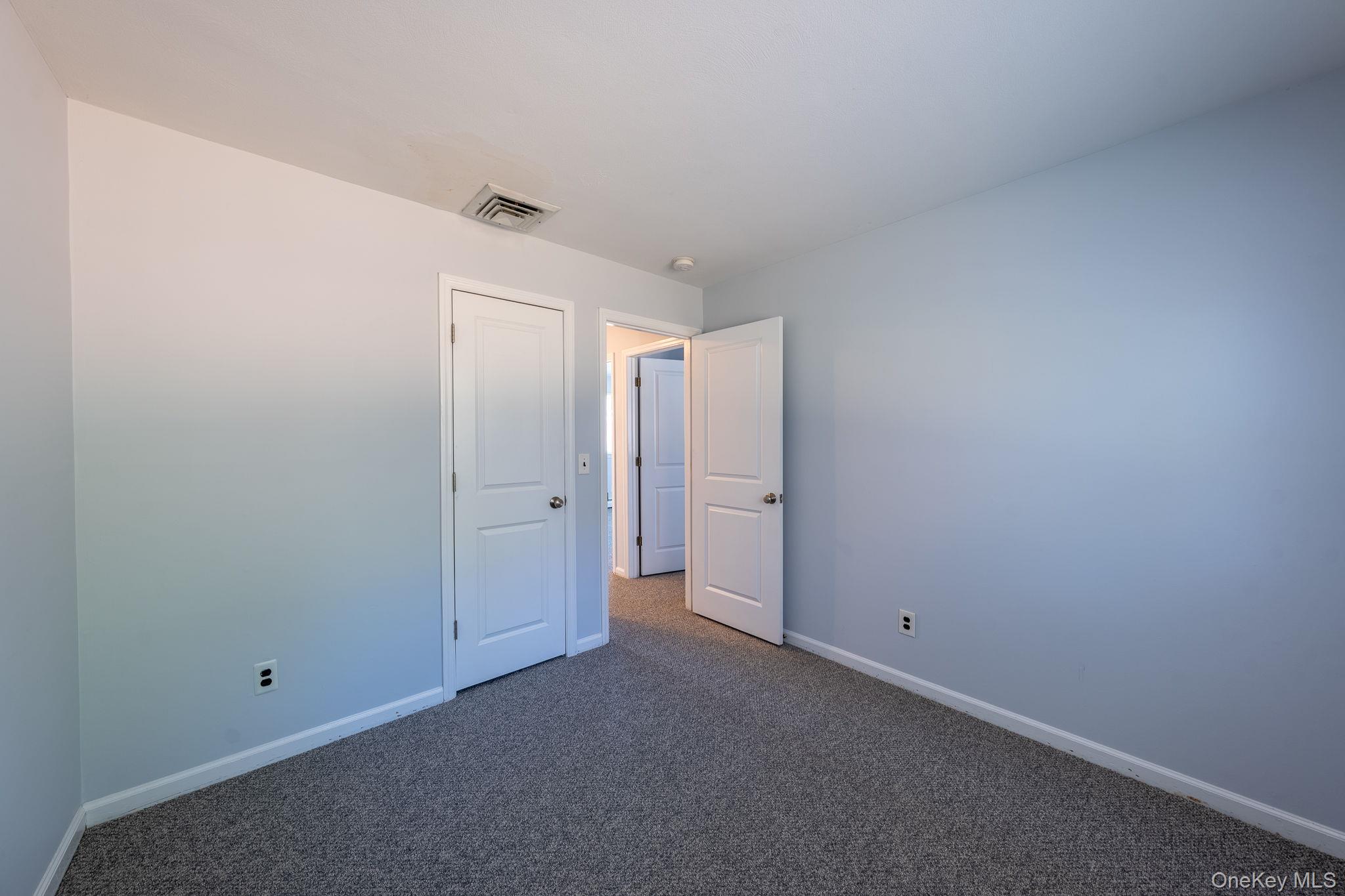 831 Sycamore Avenue, Bohemia, NY 11716