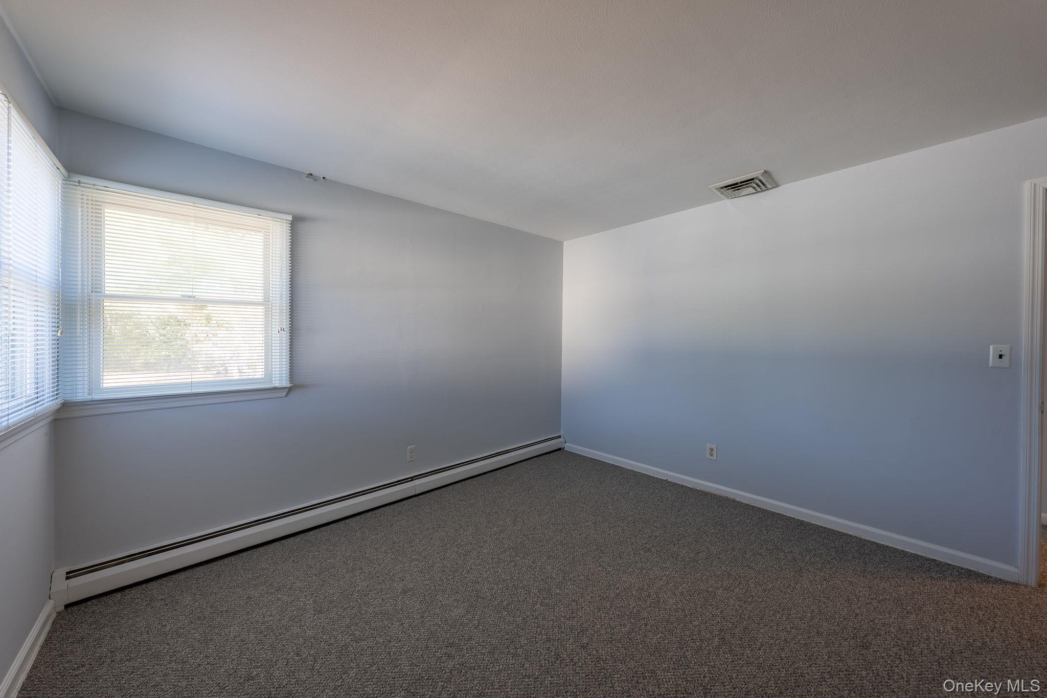 831 Sycamore Avenue, Bohemia, NY 11716