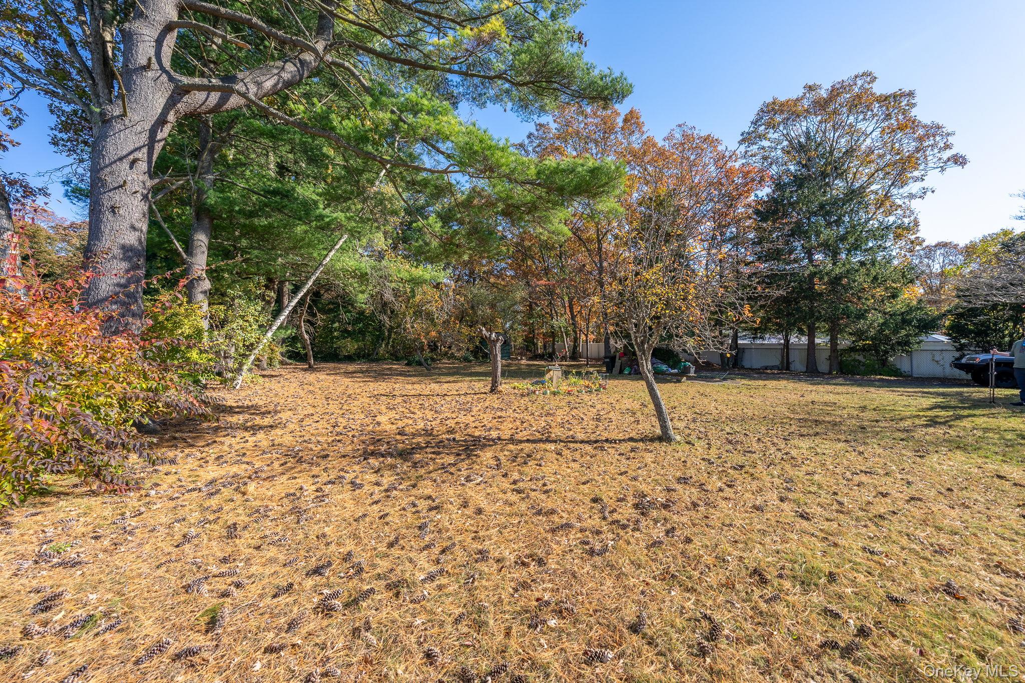 831 Sycamore Avenue, Bohemia, NY 11716