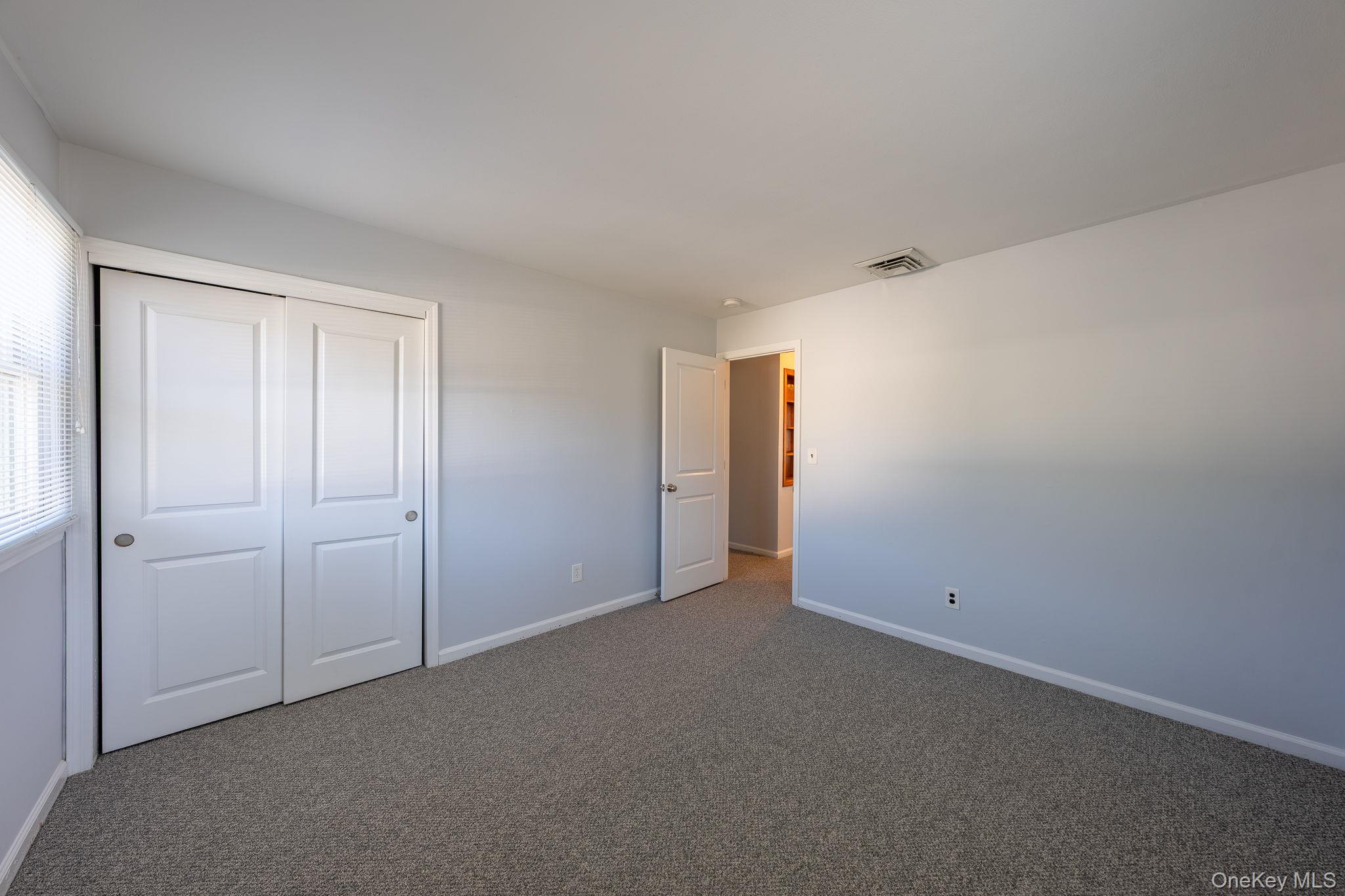 831 Sycamore Avenue, Bohemia, NY 11716