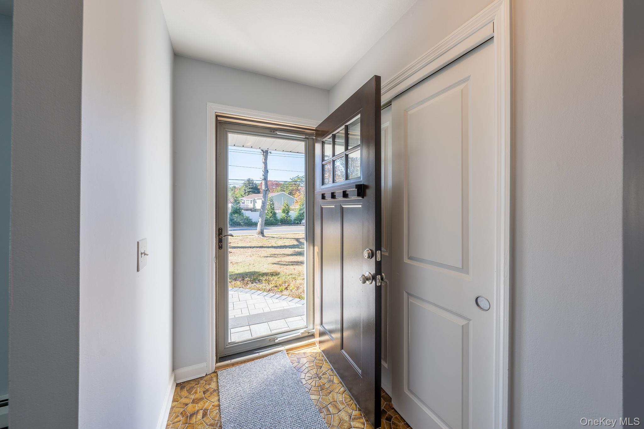 831 Sycamore Avenue, Bohemia, NY 11716