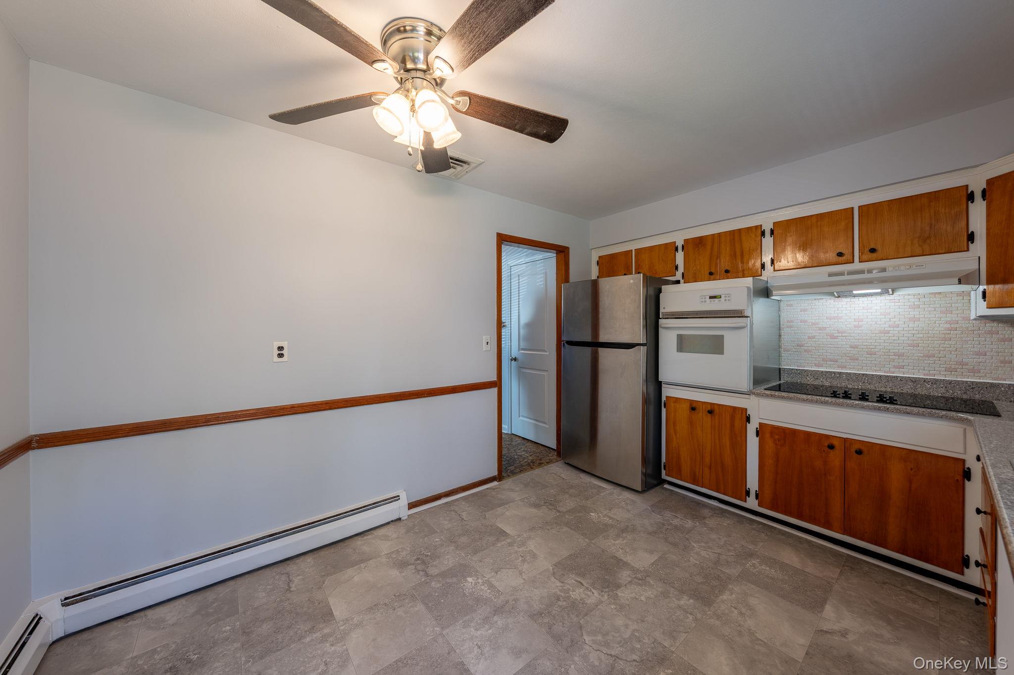 831 Sycamore Avenue, Bohemia, NY 11716