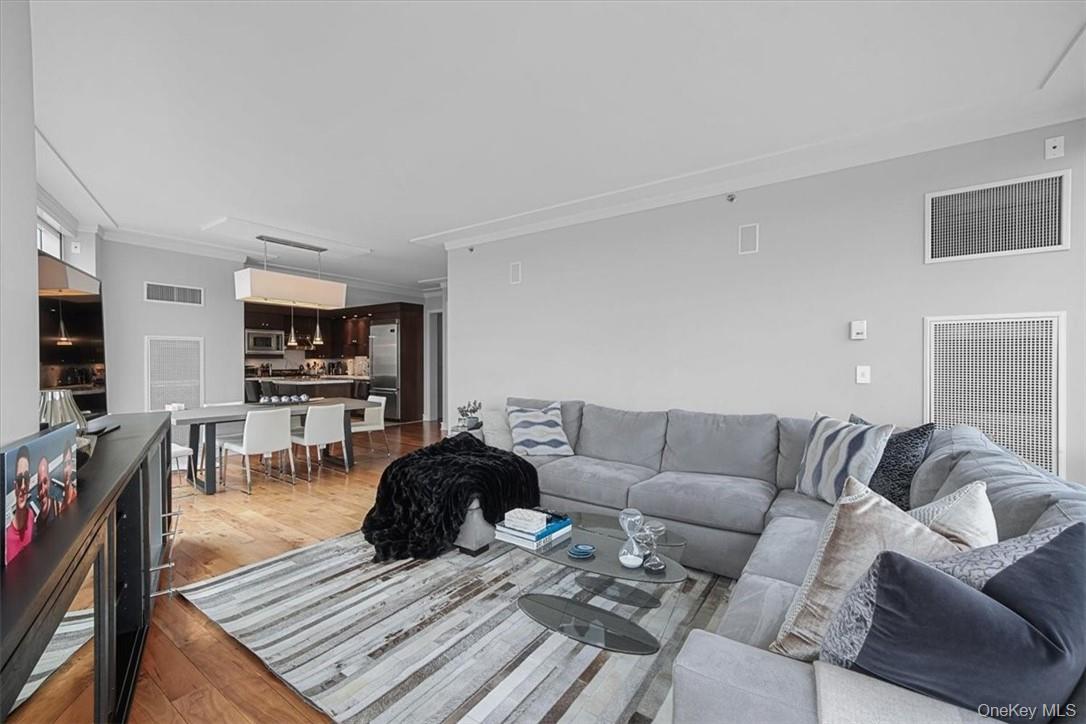 1 Renaissance Square # 14D, White Plains, NY 10601