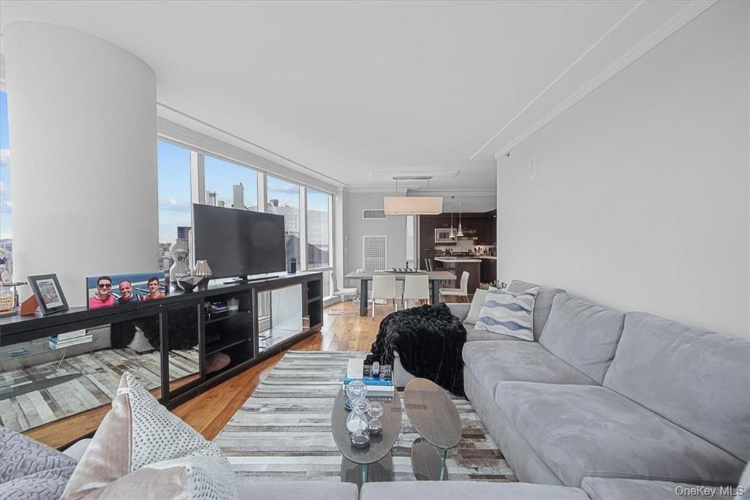 1 Renaissance Square # 14D, White Plains, NY 10601