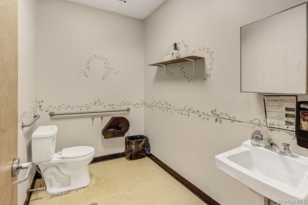 471 Broadway, Newburgh, NY 12550