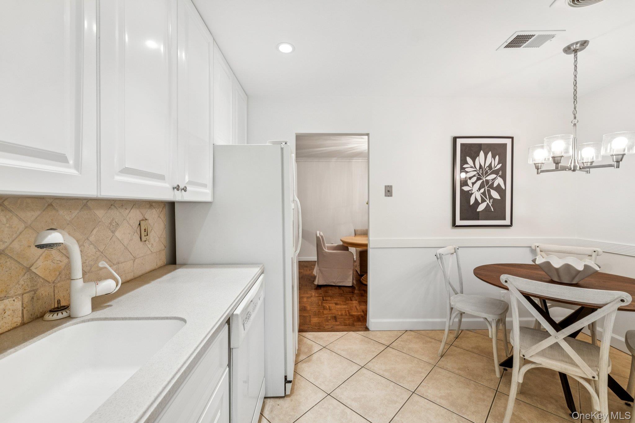 96 Acorn Ponds Drive, Roslyn, NY 11576