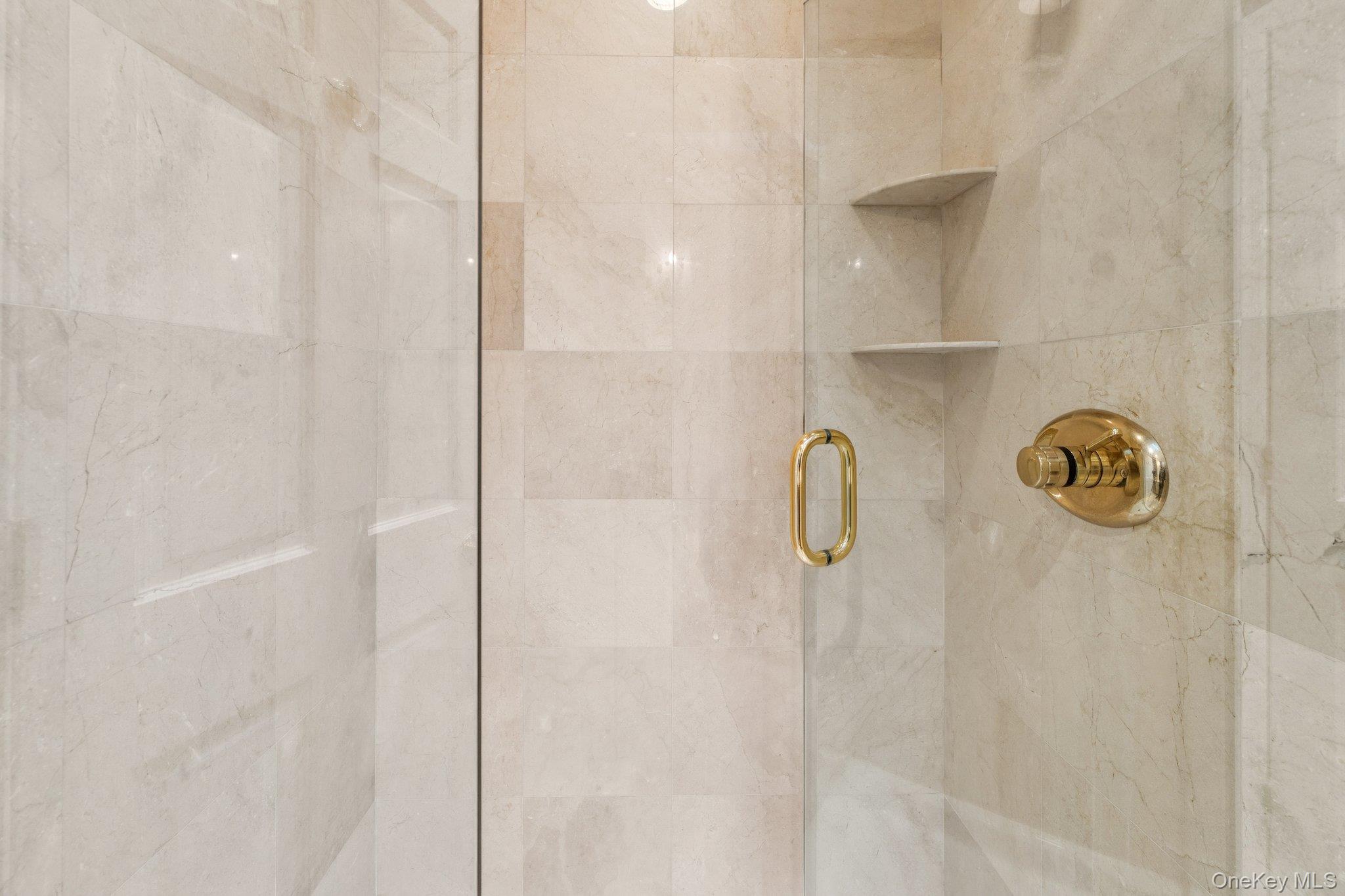 96 Acorn Ponds Drive, Roslyn, NY 11576