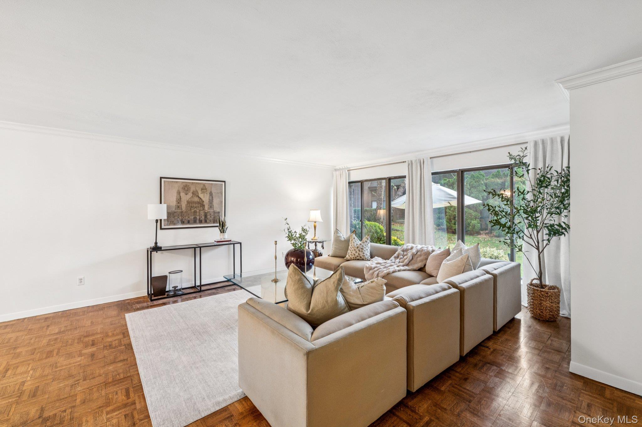 96 Acorn Ponds Drive, Roslyn, NY 11576