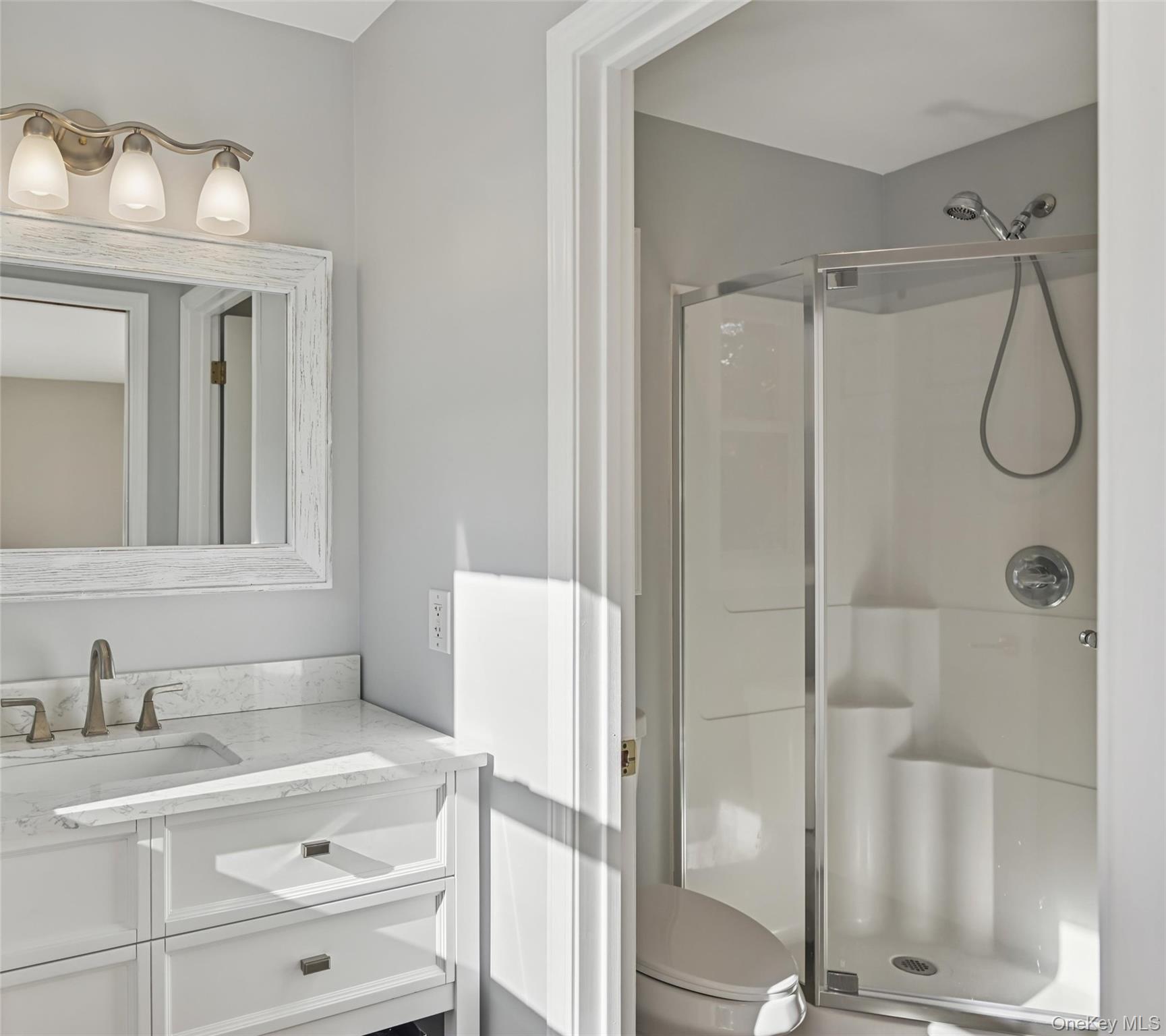 2775 W Creek Avenue, Cutchogue, NY 11935