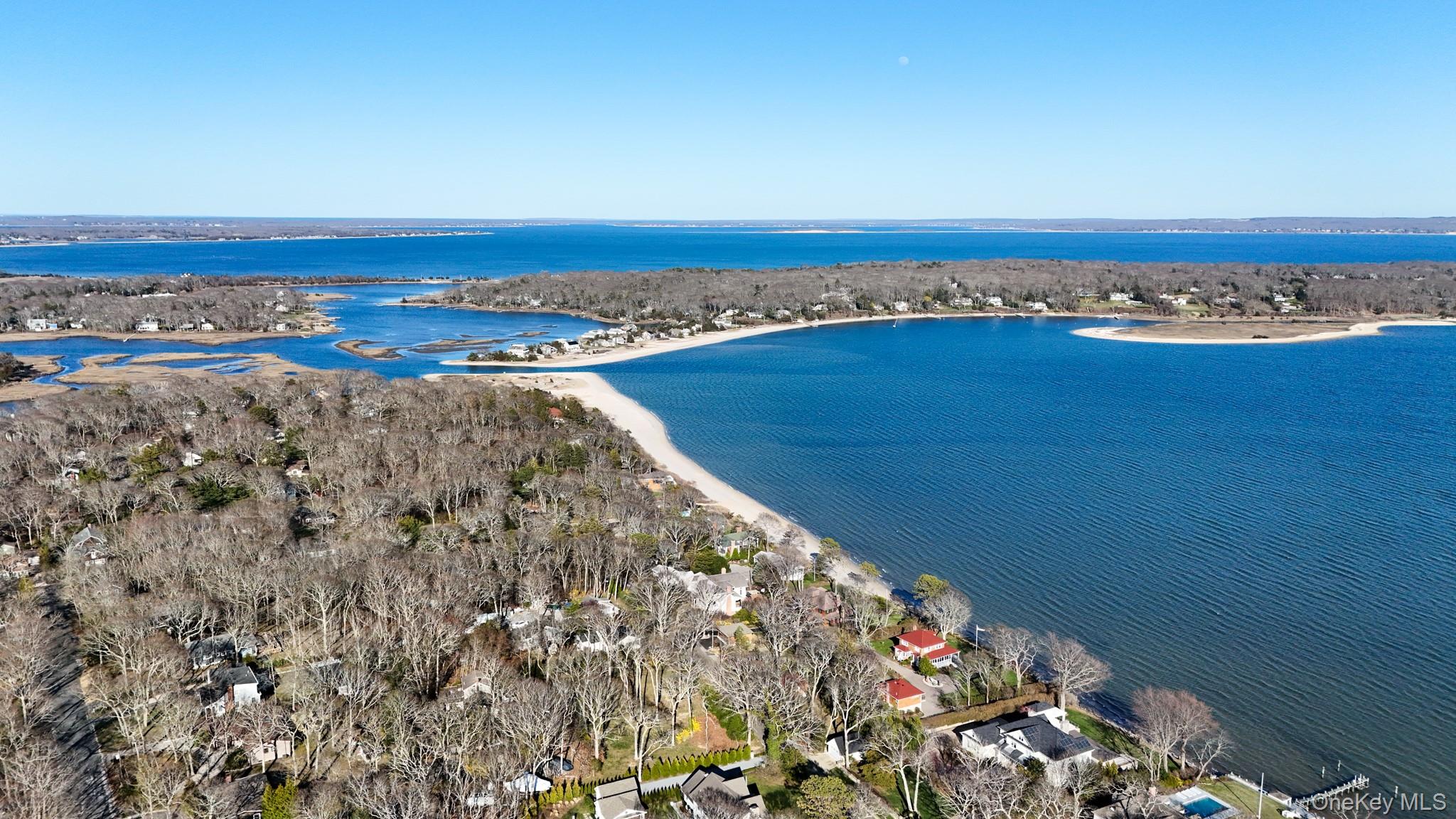 2775 W Creek Avenue, Cutchogue, NY 11935