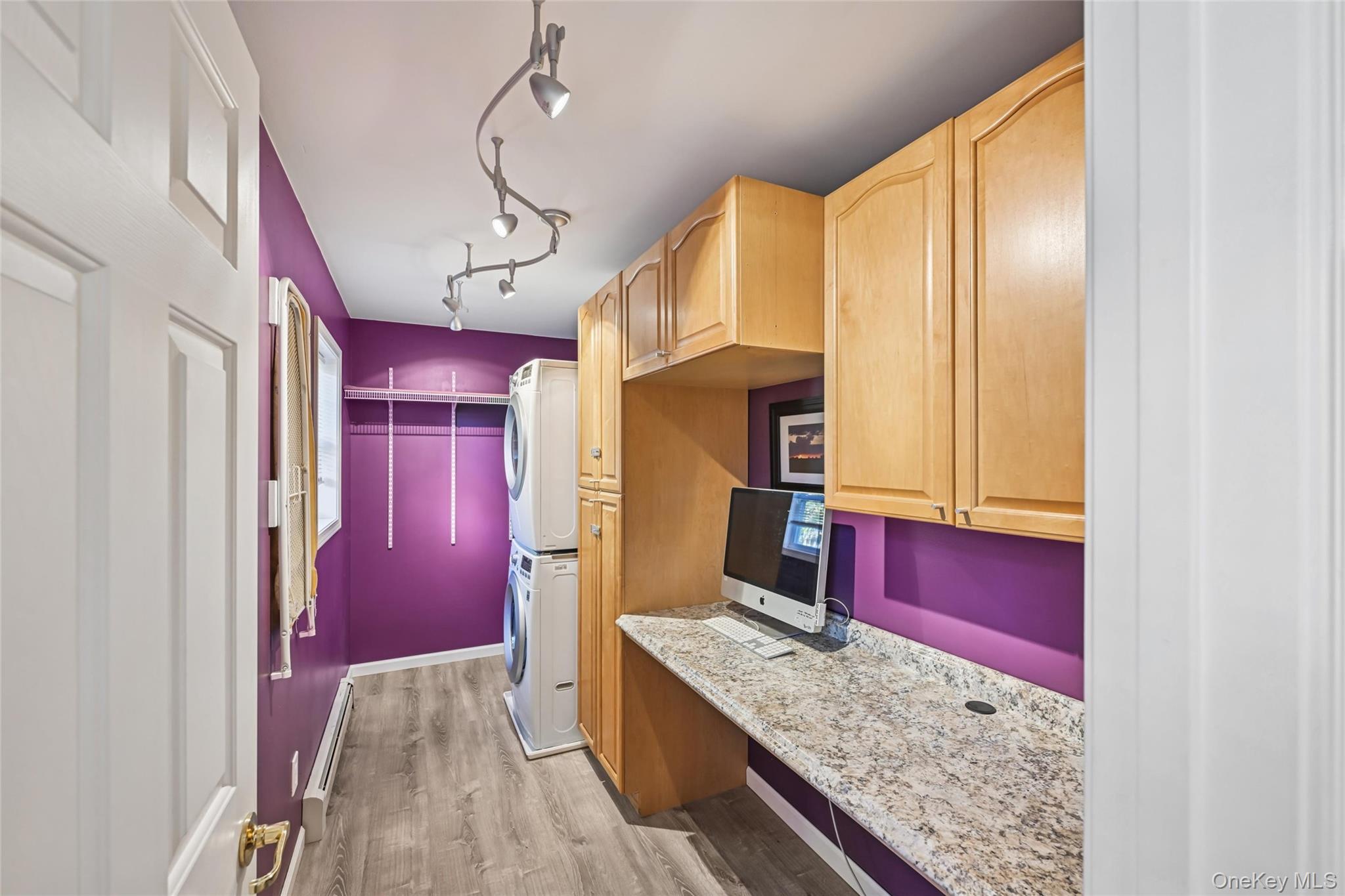 2775 W Creek Avenue, Cutchogue, NY 11935