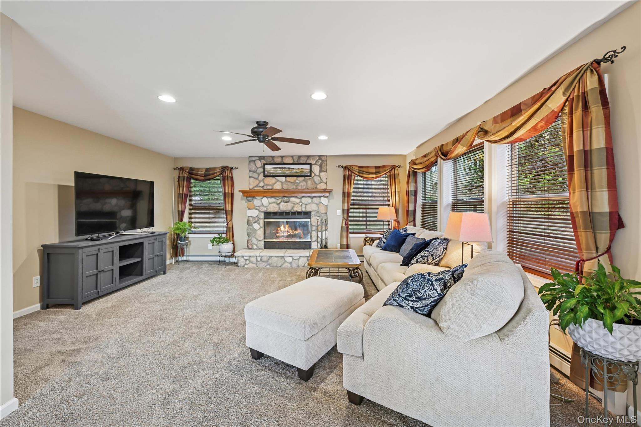 2775 W Creek Avenue, Cutchogue, NY 11935