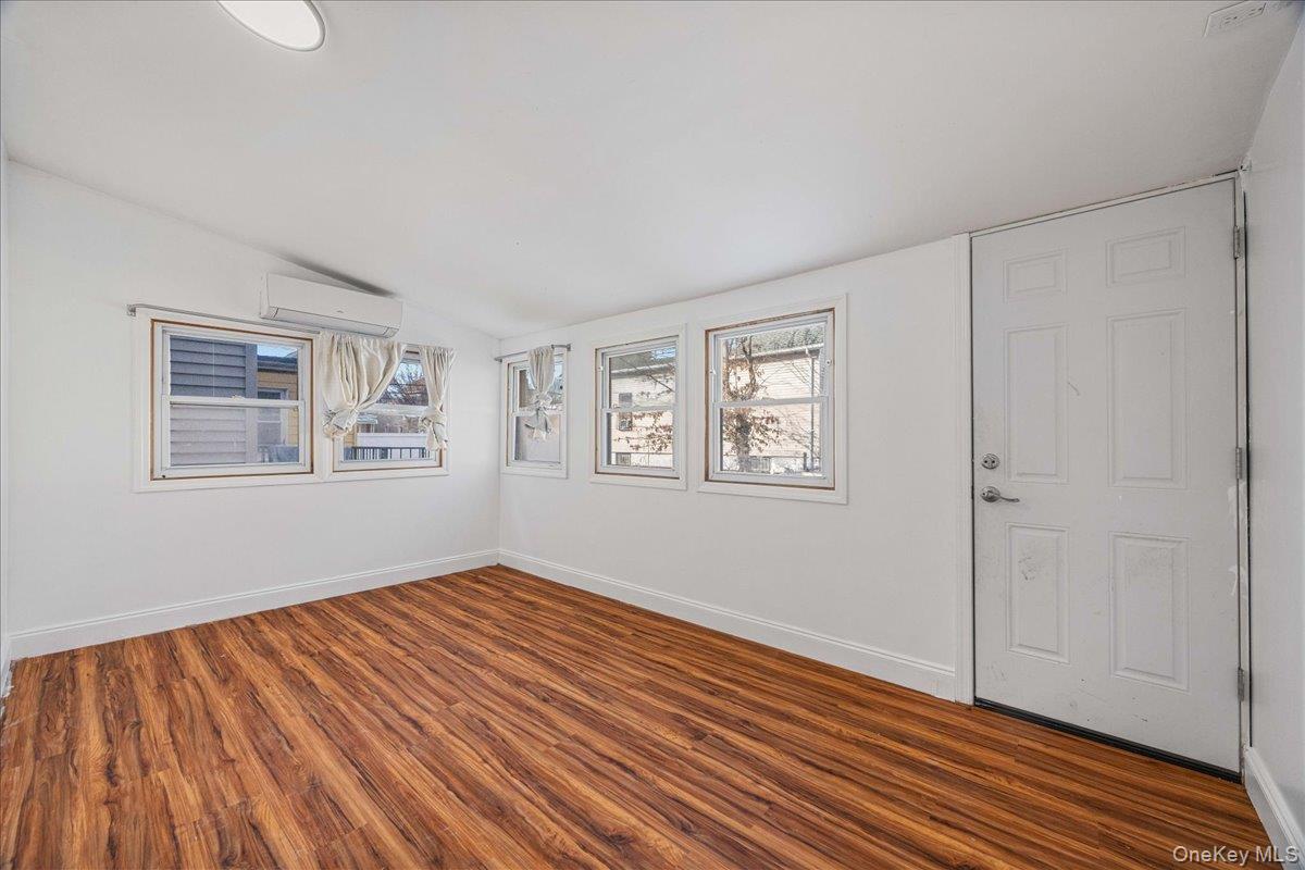 1787 Randall Avenue, Bronx, NY 10473