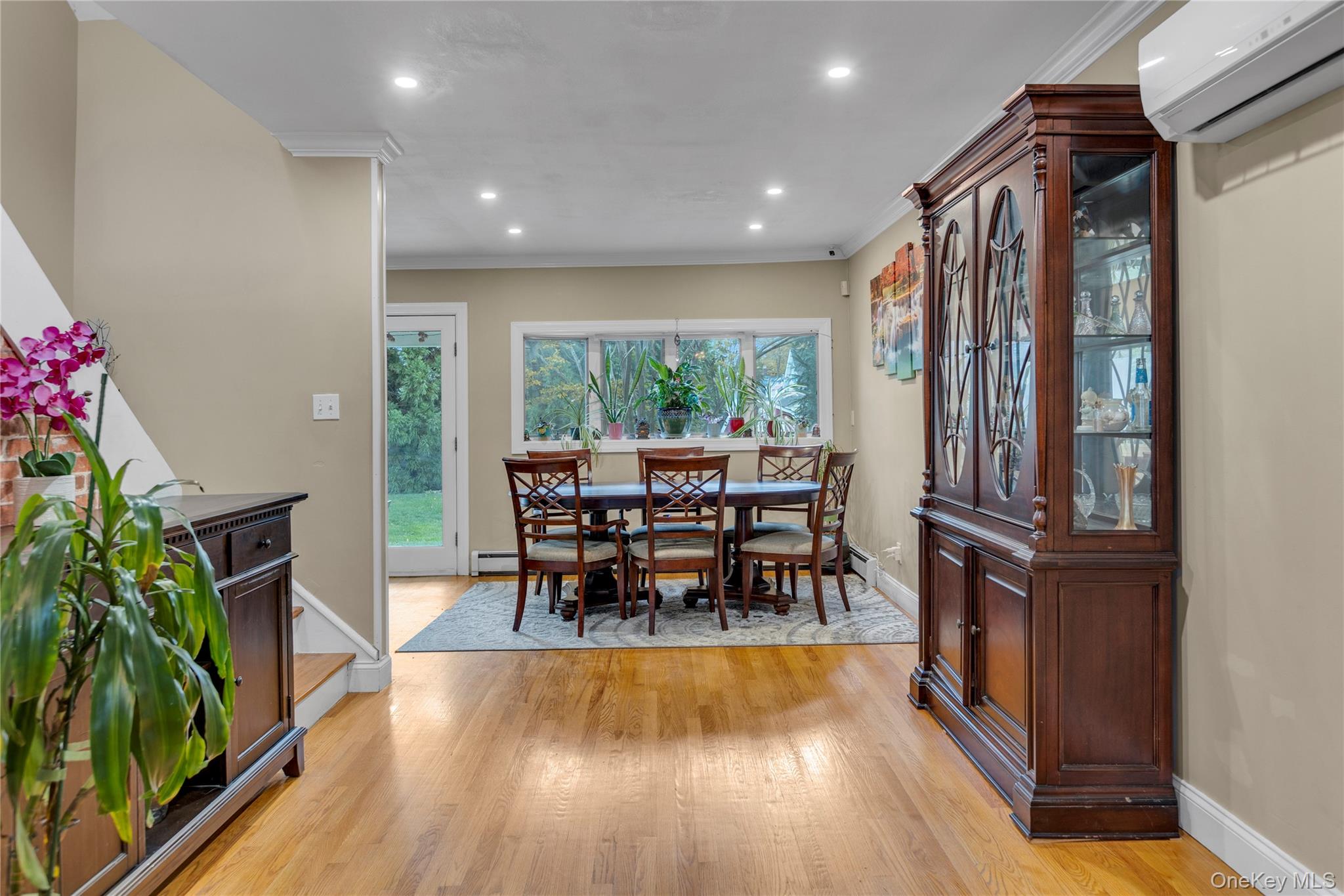 84 Cedar Street, Islip, NY 11751