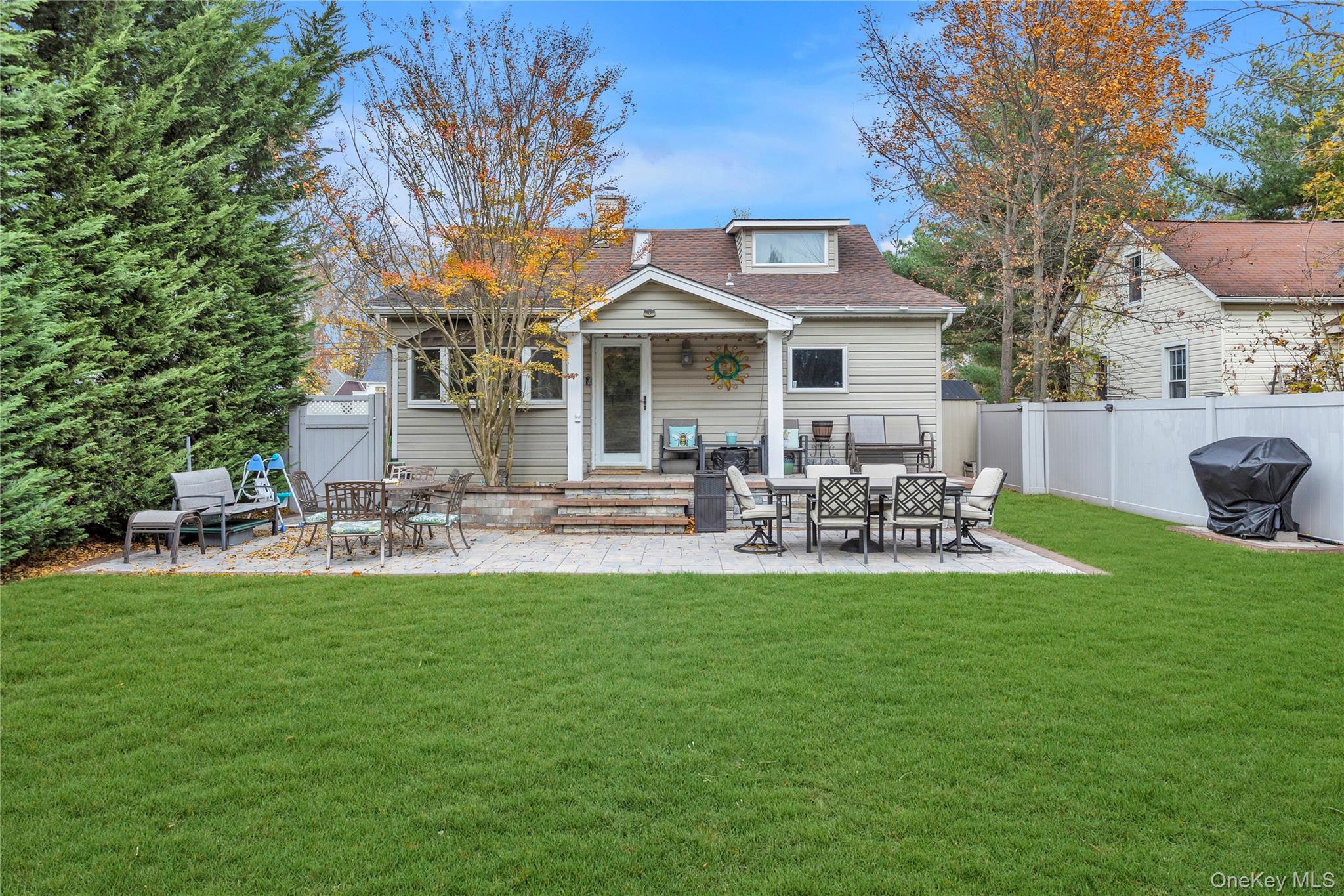 84 Cedar Street, Islip, NY 11751