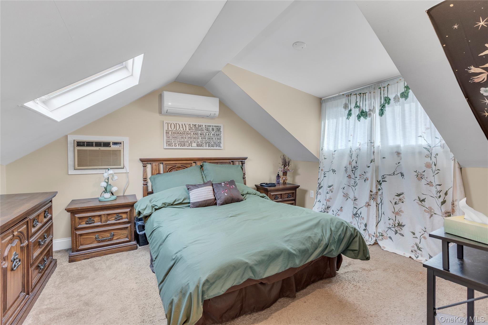 84 Cedar Street, Islip, NY 11751