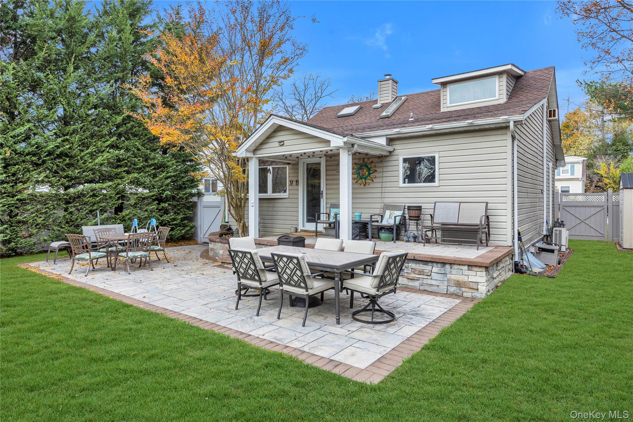 84 Cedar Street, Islip, NY 11751