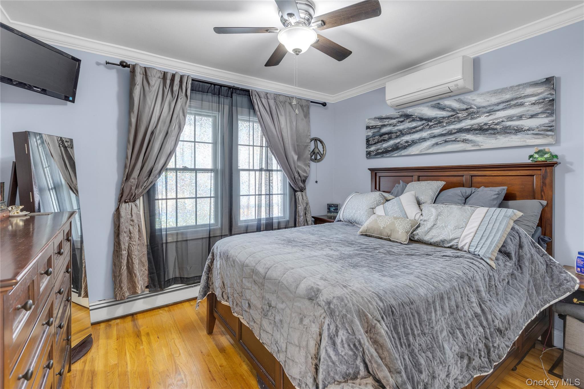 84 Cedar Street, Islip, NY 11751