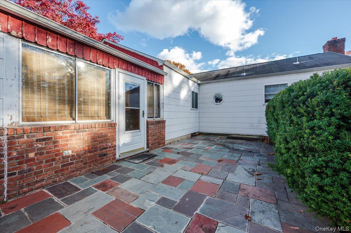 374 Port Avenue, Ronkonkoma, NY 11779