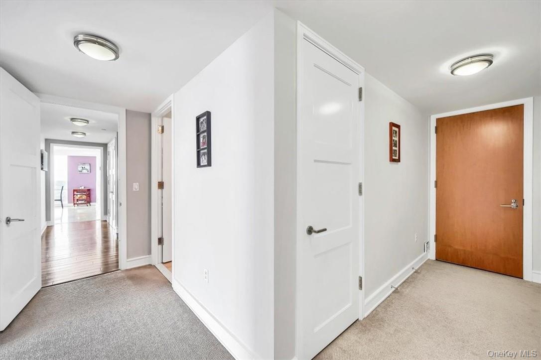 1 Renaissance Square # 20C, White Plains, NY 10601