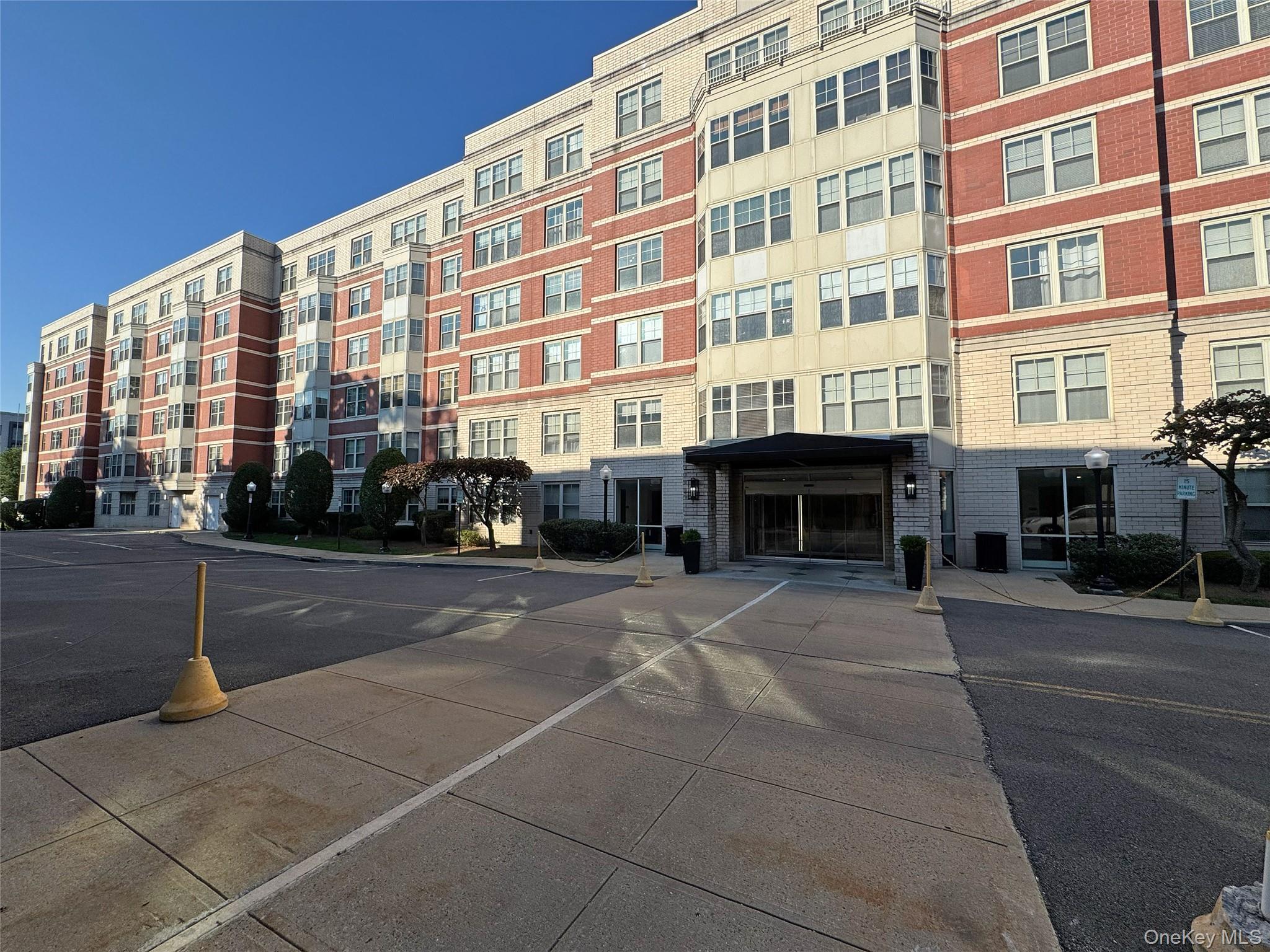 300 Mamaroneck Avenue # #819, White Plains, NY 10605