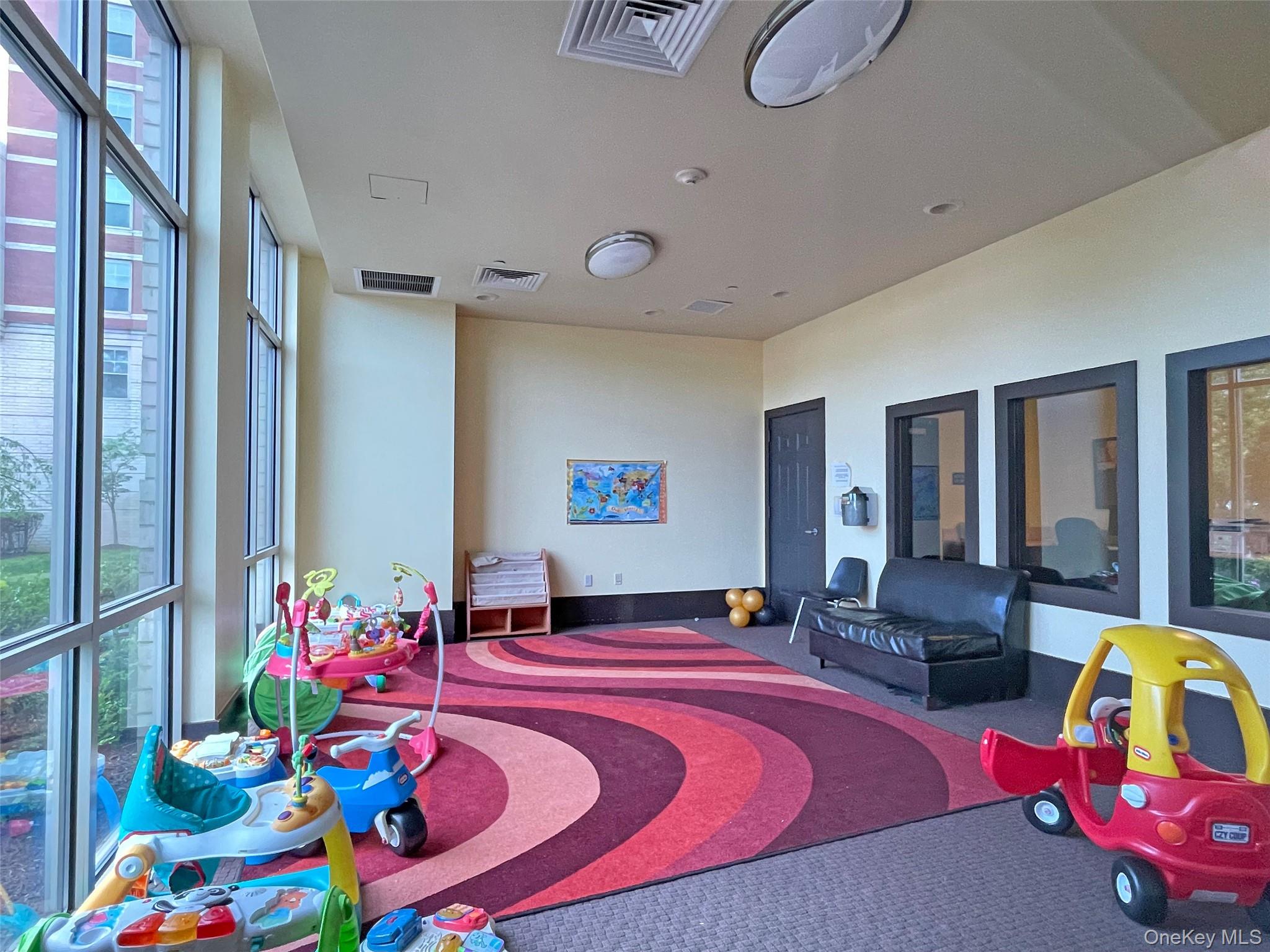 300 Mamaroneck Avenue # #819, White Plains, NY 10605