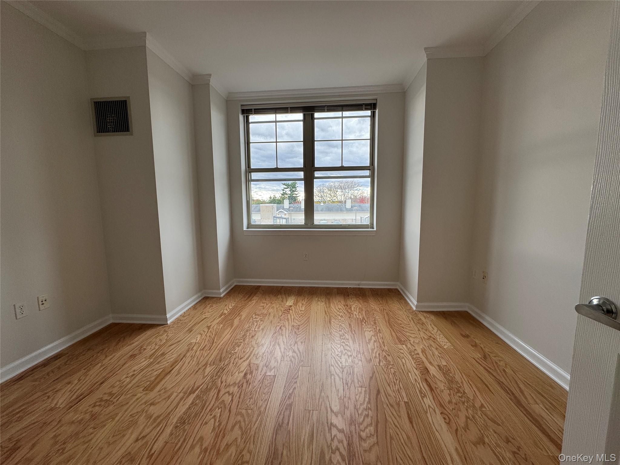 300 Mamaroneck Avenue # #819, White Plains, NY 10605