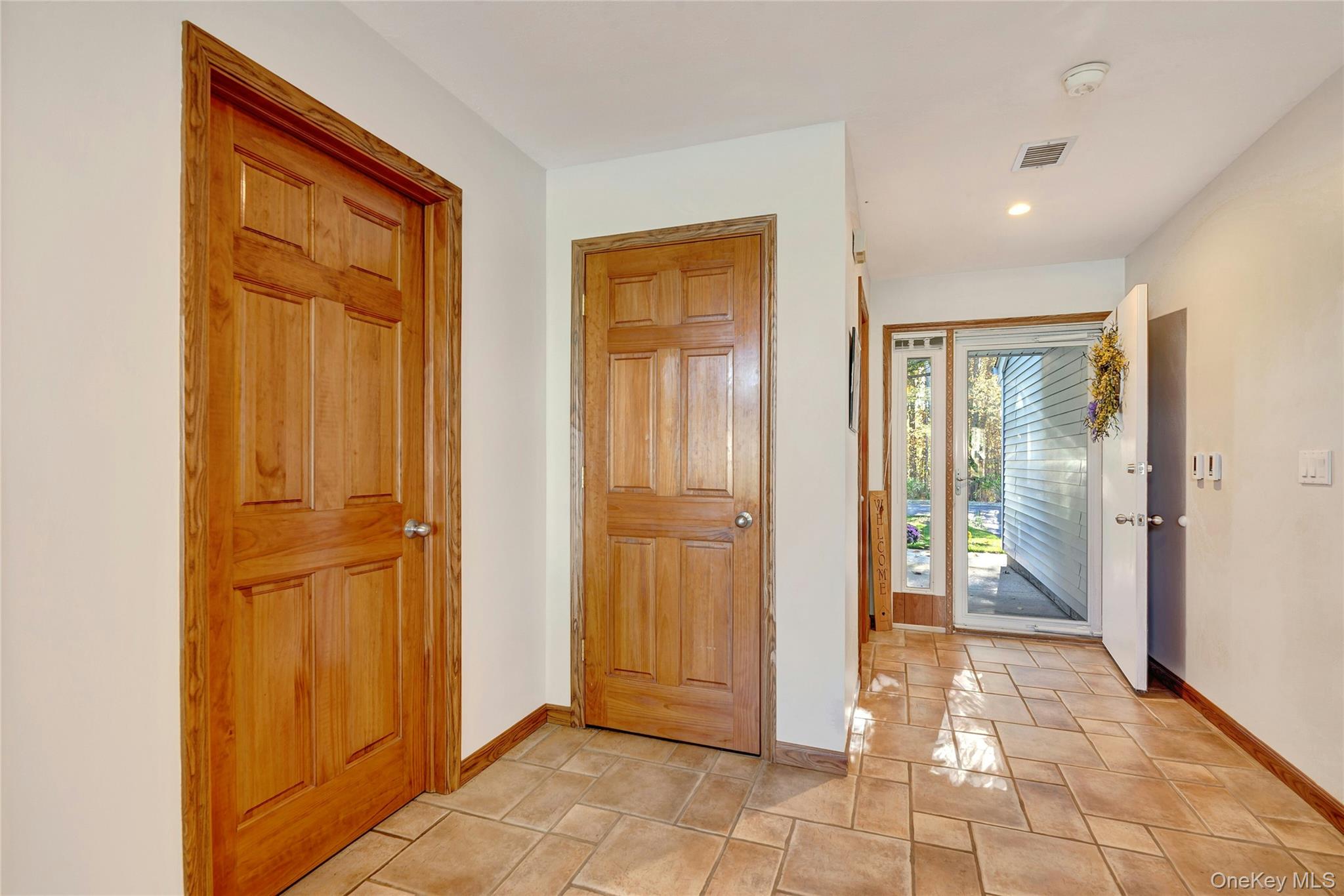 94 Hampton Vista Drive, Manorville, NY 11949