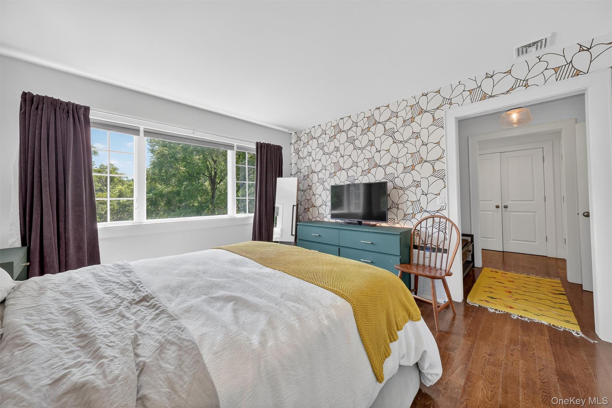 669 Route 213, Rosendale, NY 12472