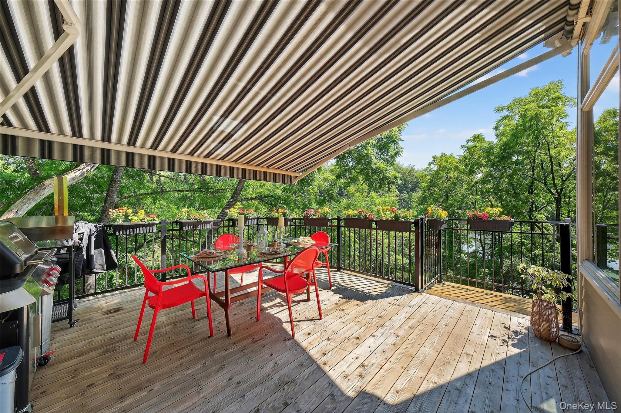 669 Route 213, Rosendale, NY 12472