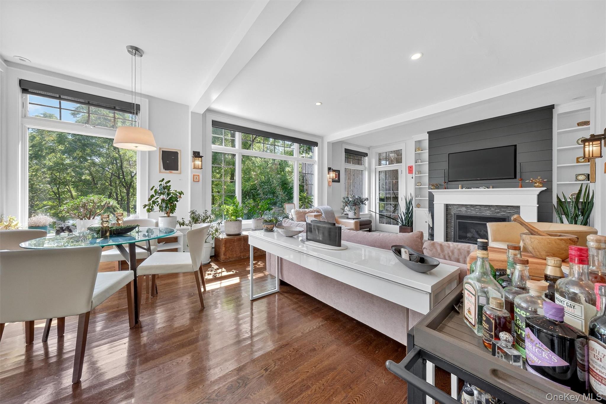 669 Route 213, Rosendale, NY 12472