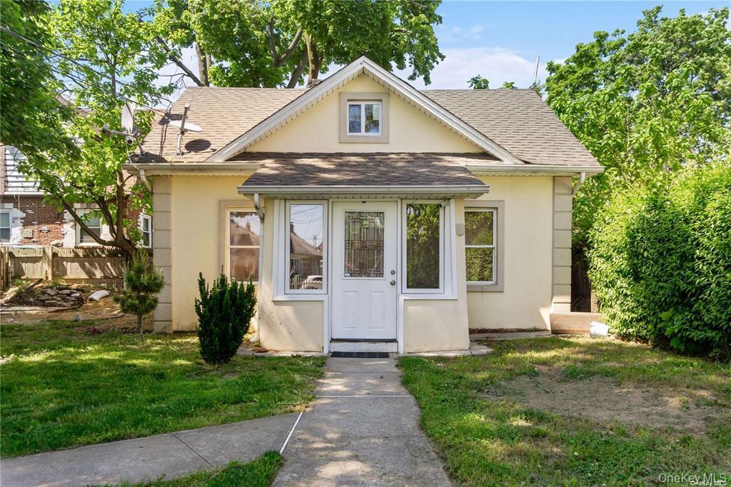 45 Dehnhoff Avenue, Freeport, NY 11520