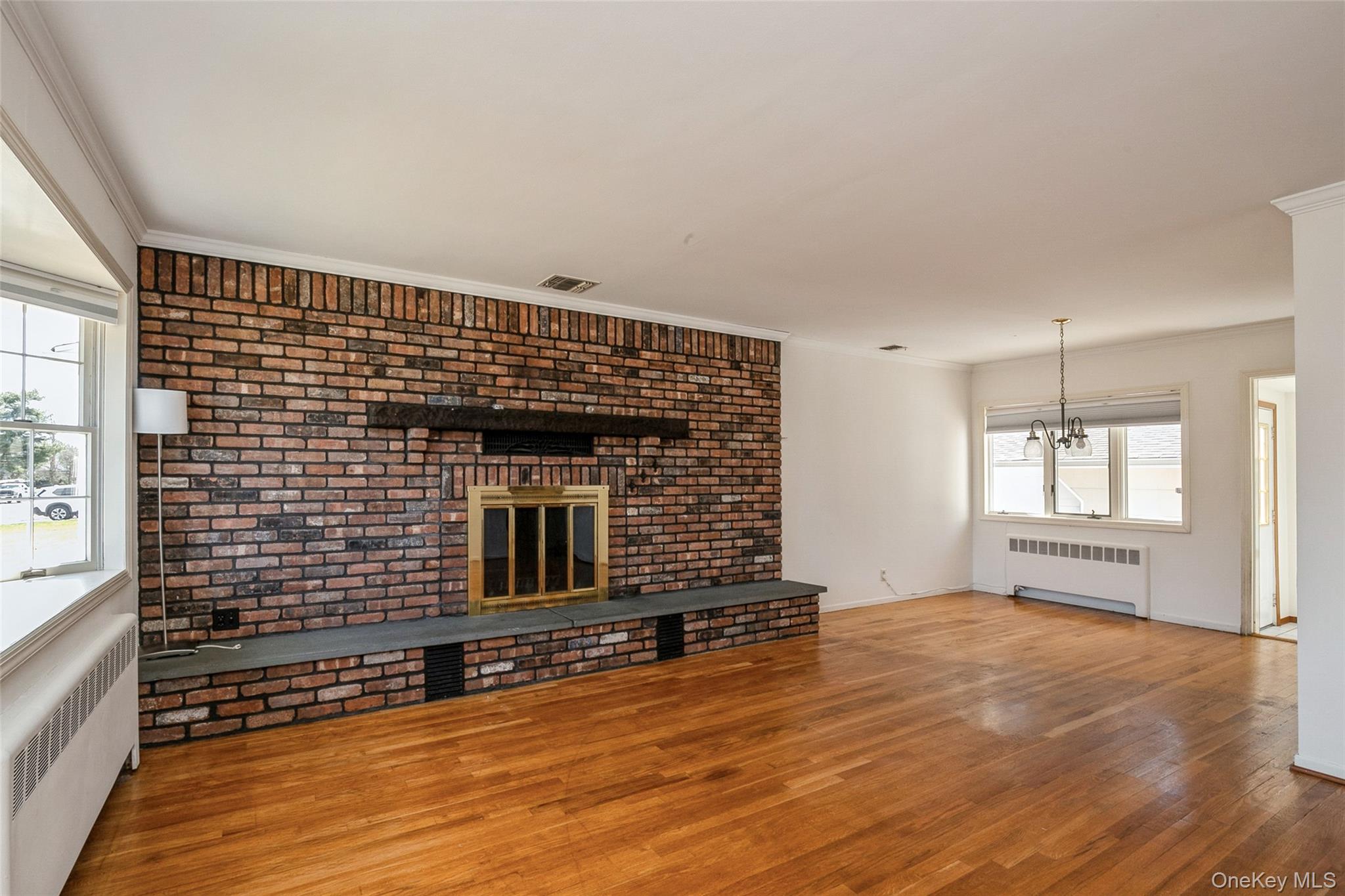 26 Whitman Avenue, Syosset, NY 11791