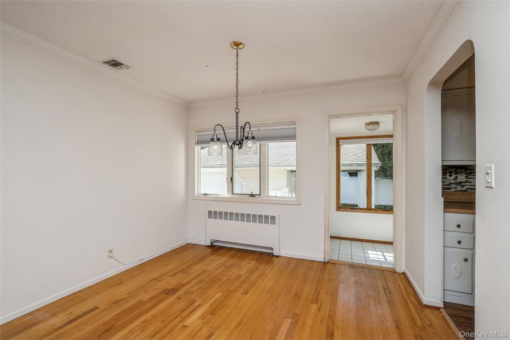 26 Whitman Avenue, Syosset, NY 11791