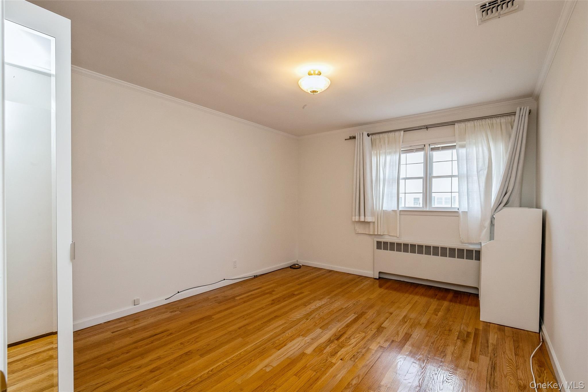 26 Whitman Avenue, Syosset, NY 11791