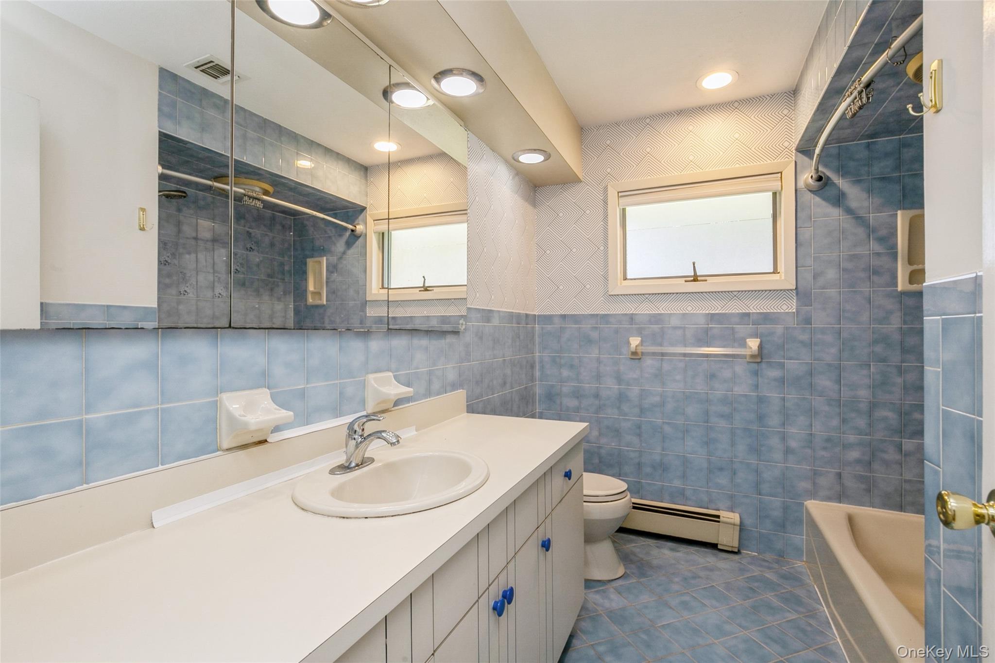 26 Whitman Avenue, Syosset, NY 11791